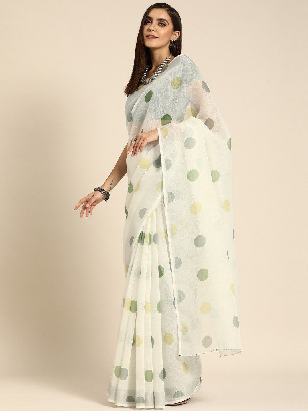 Anouk Women Polka Dot Printed Saree With An Unstitched Blouse Piece