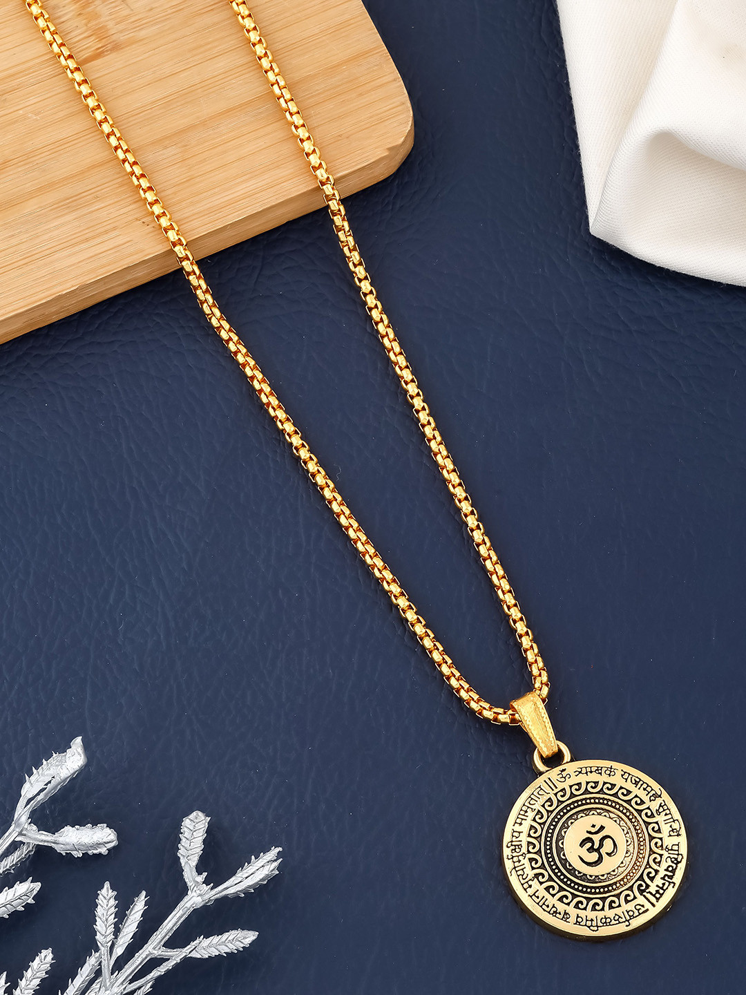 PASU FASHION Unisex Stainless Steel Om Symbol Pendant with Chain