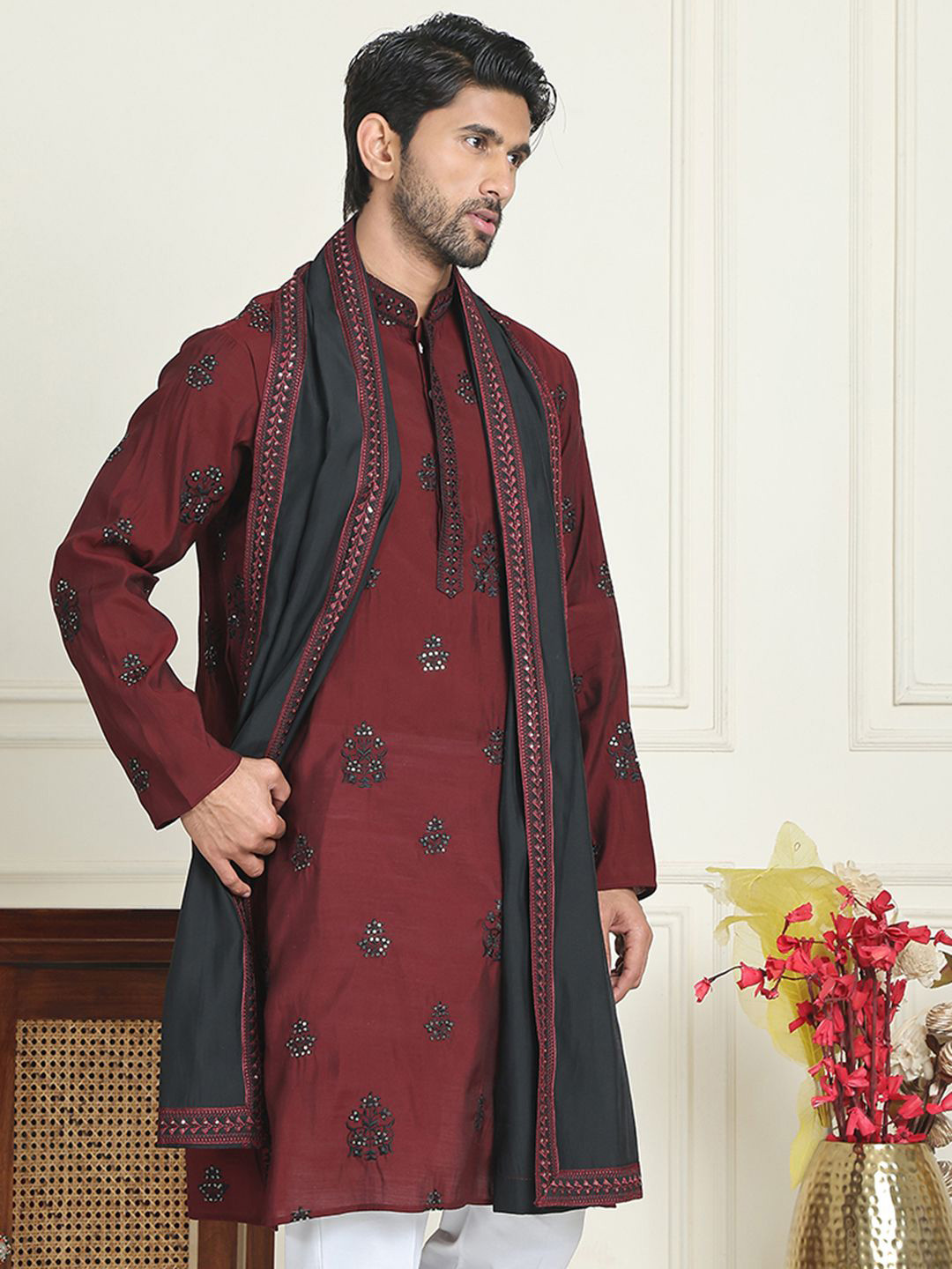 Jompers Floral Embroidered Mandarin Collar Sequinned Cotton Silk Straight Kurta & Dupatta