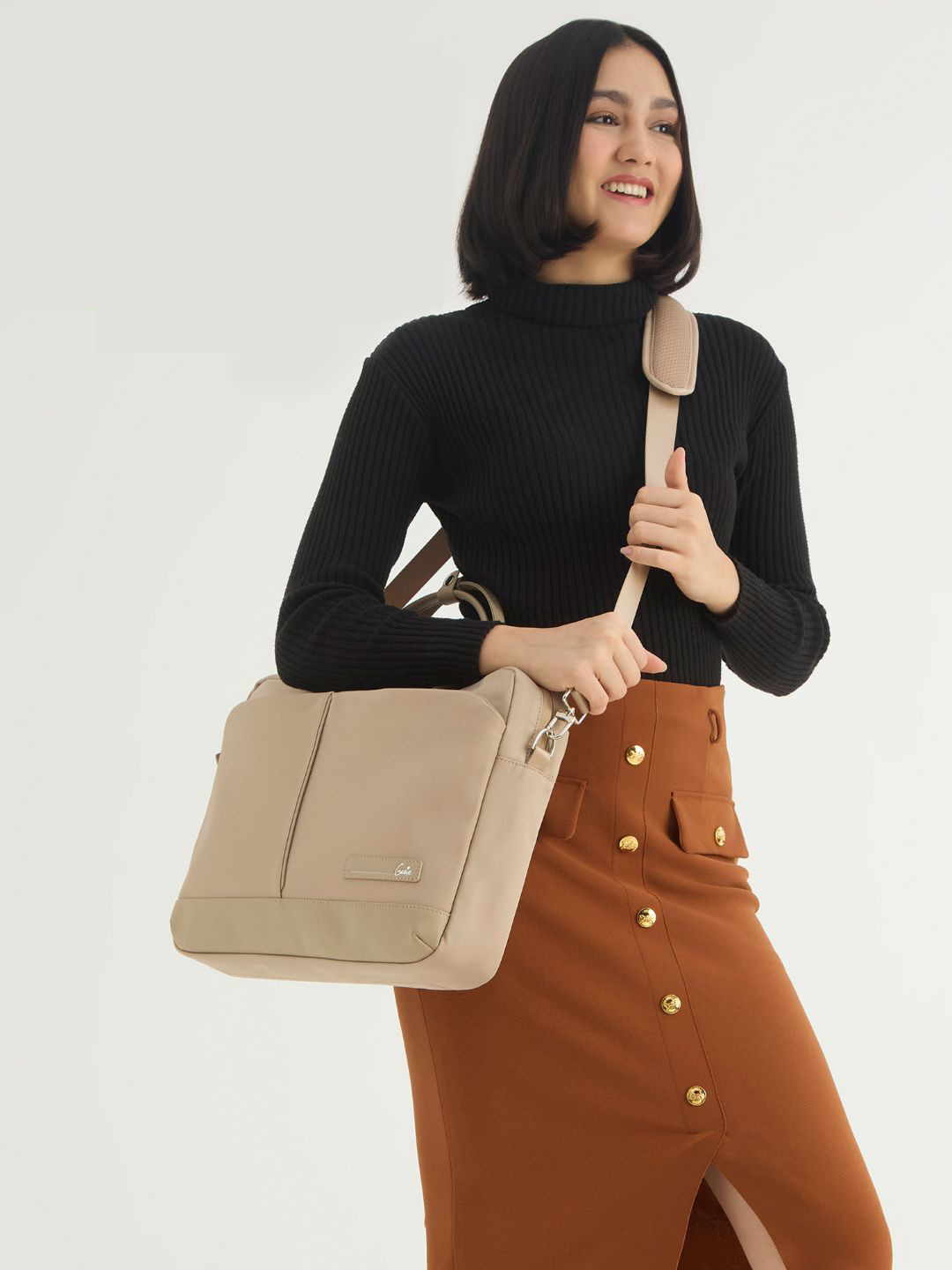 Genie Maven Women 17 Inch Laptop Handheld bag