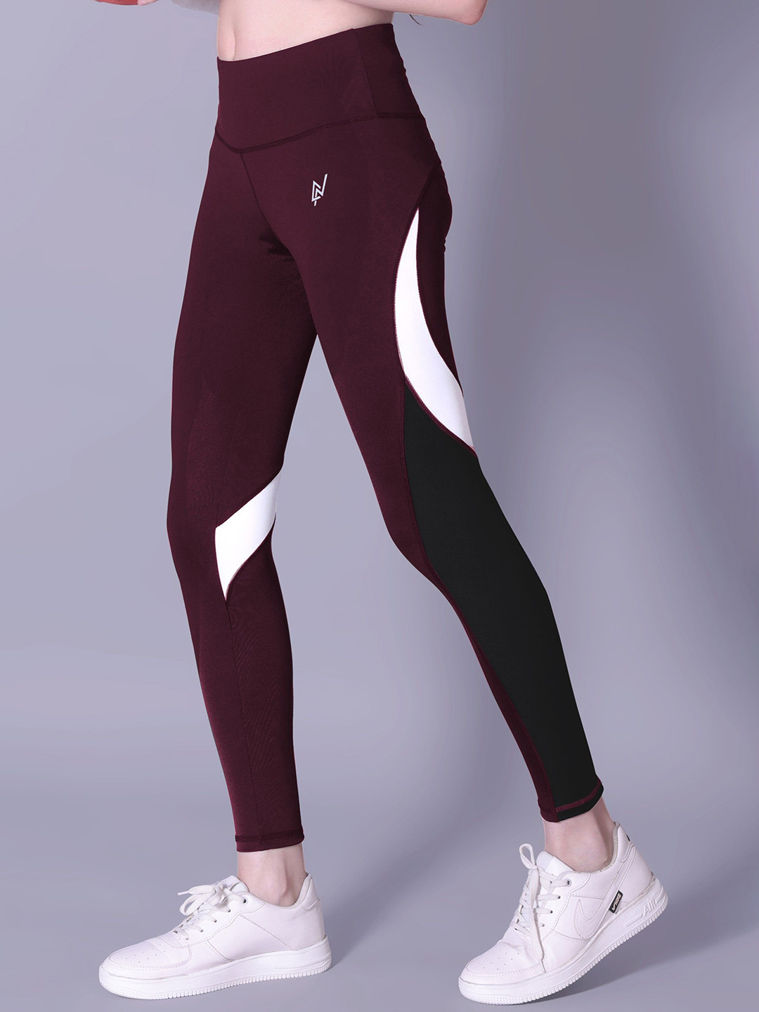 NEXSUS Colour-Blocked Mid-Rise Ankle Length Tights