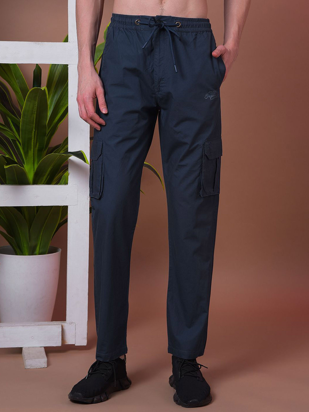 COBB Men Mid-Rise Six-Pocket Cotton Cargo Trousers