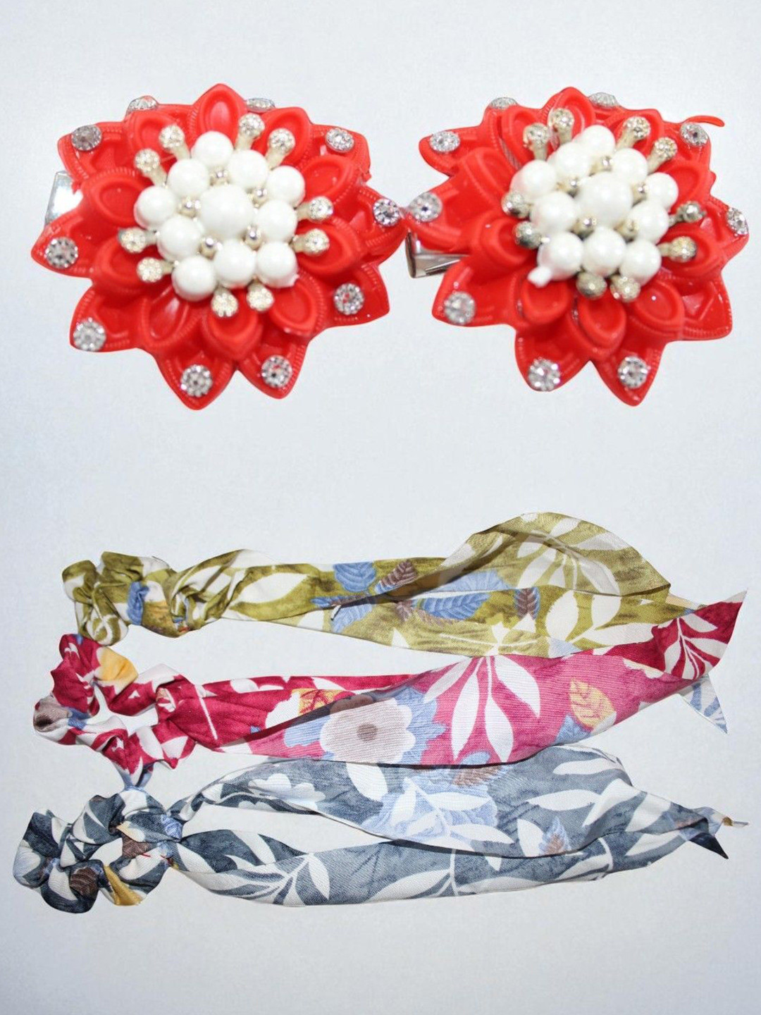 Jolly Faces Women Set of 5 Ponytail Holders