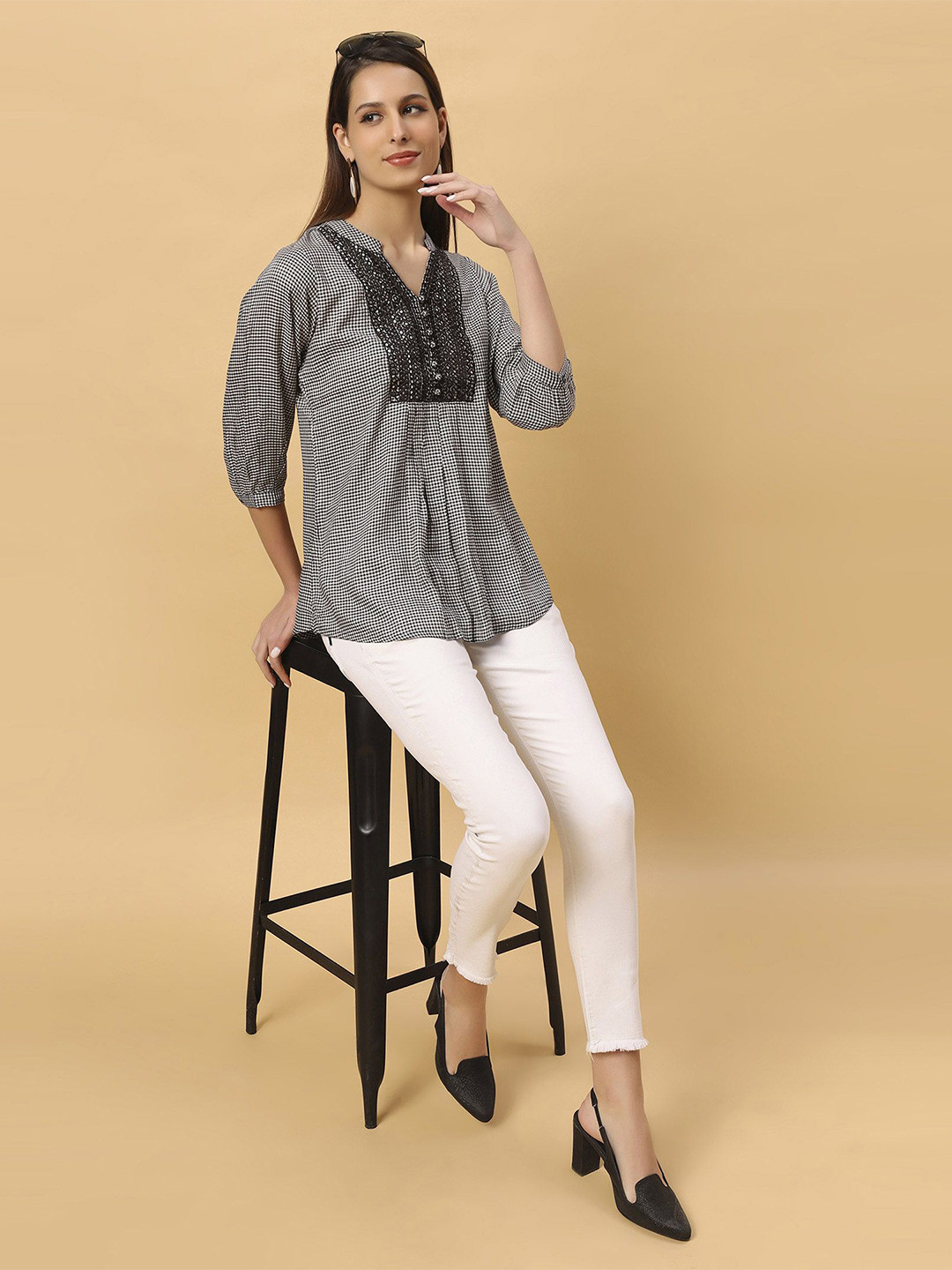 SANAA Women Checked Embroidered Mandarin Collar Kurti