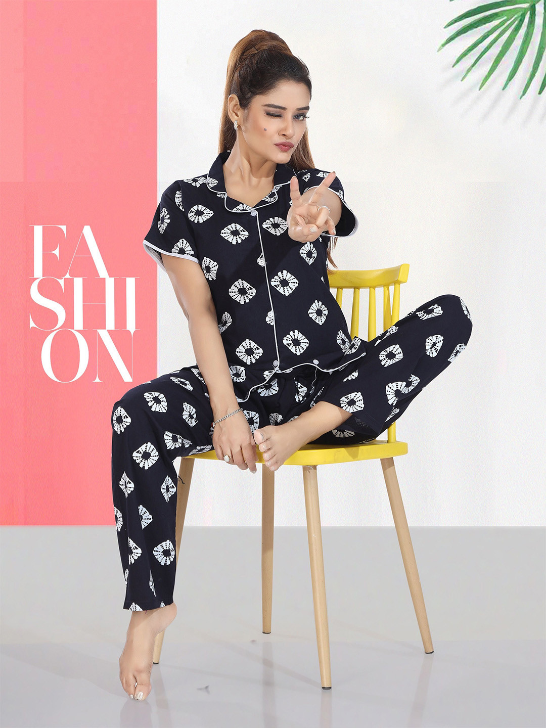 CINCO Women Printed Lapel Collar Night Suit