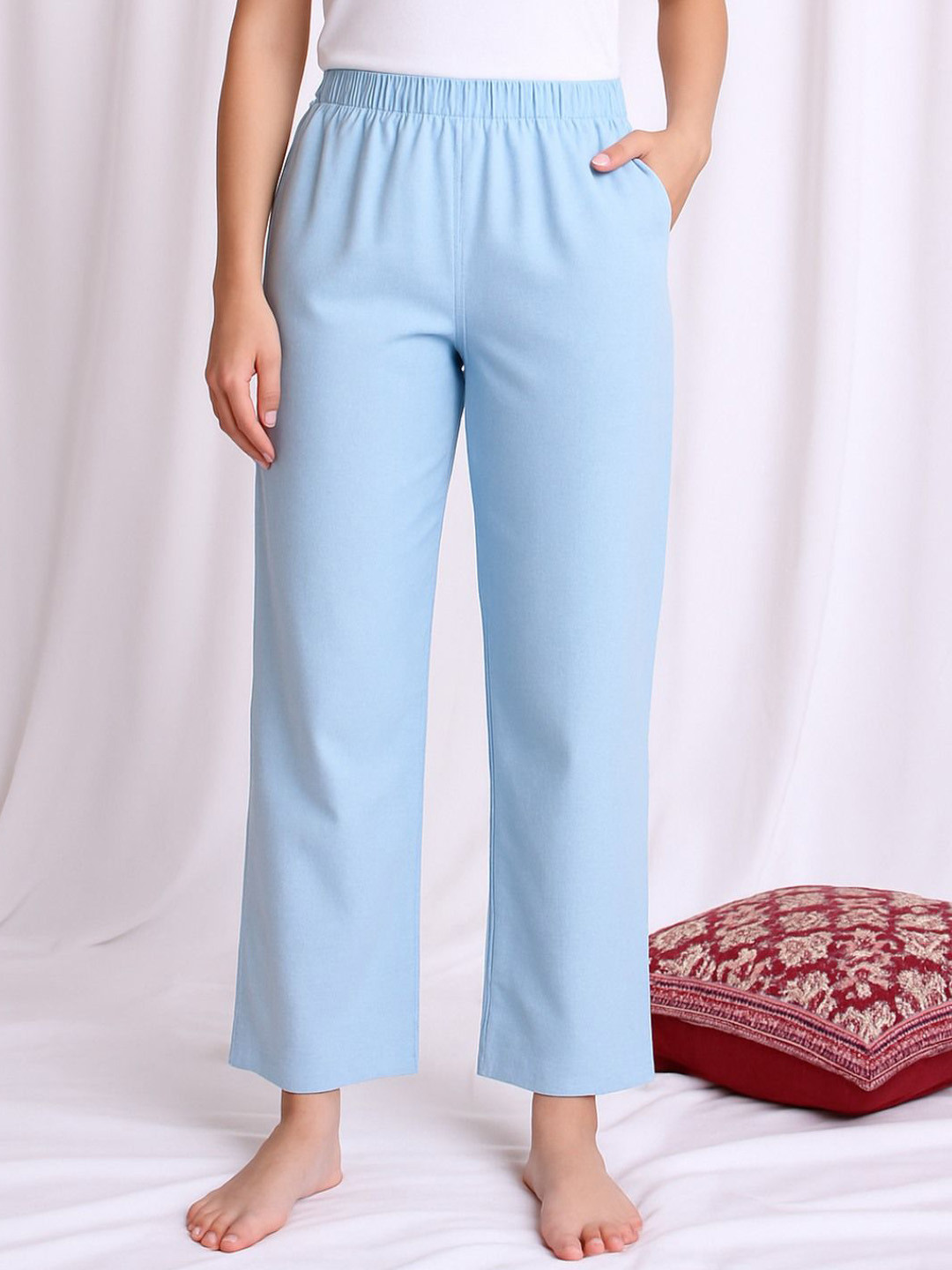 Aartej Women Mid-Rise Pure Cotton Straight-Fit Lounge Pants