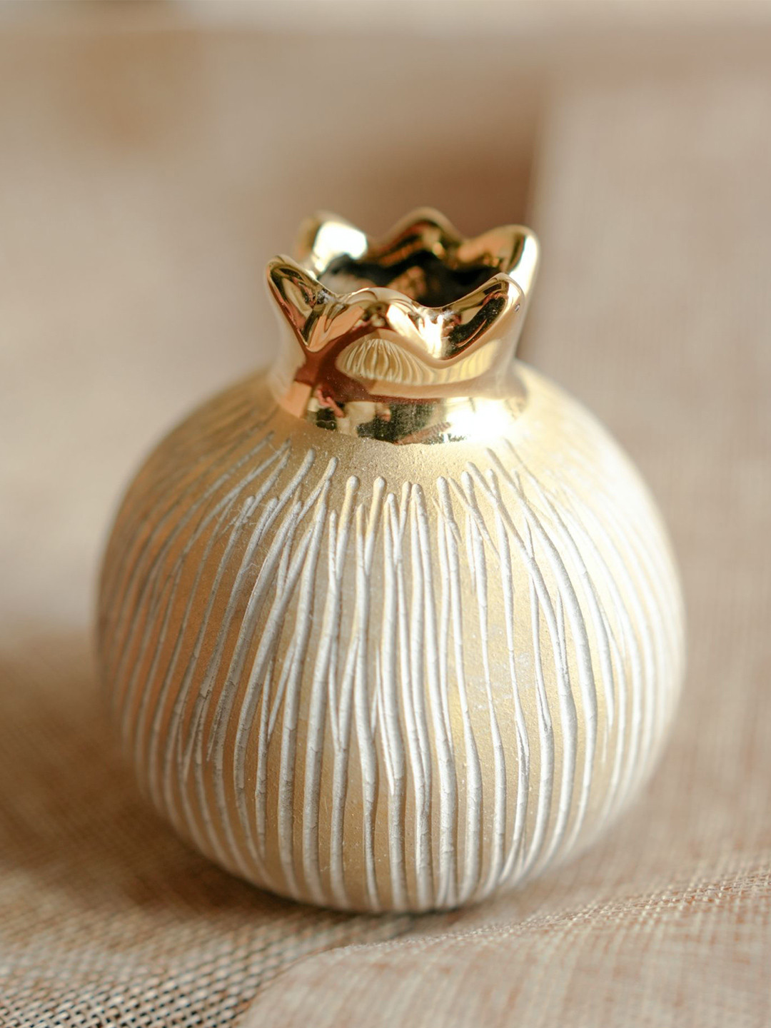 ArteCasa White Striped Pomegranate-Shaped Small Vase