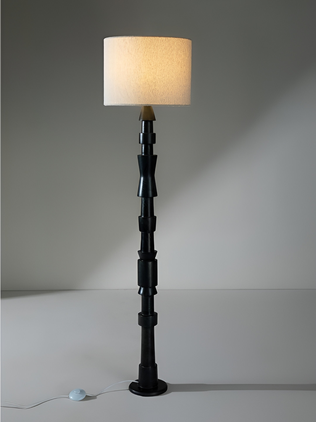 FREEDOM TREE Roz Black Mango Wooden FloorLamp