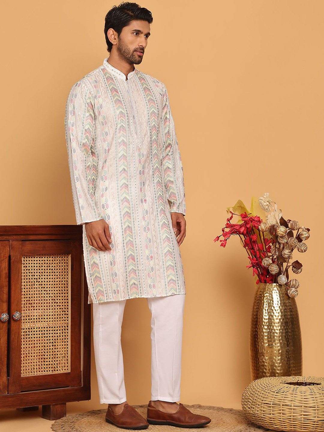 Jompers Men Embroidered Sequinned Straight Kurta with Pyjama Sets