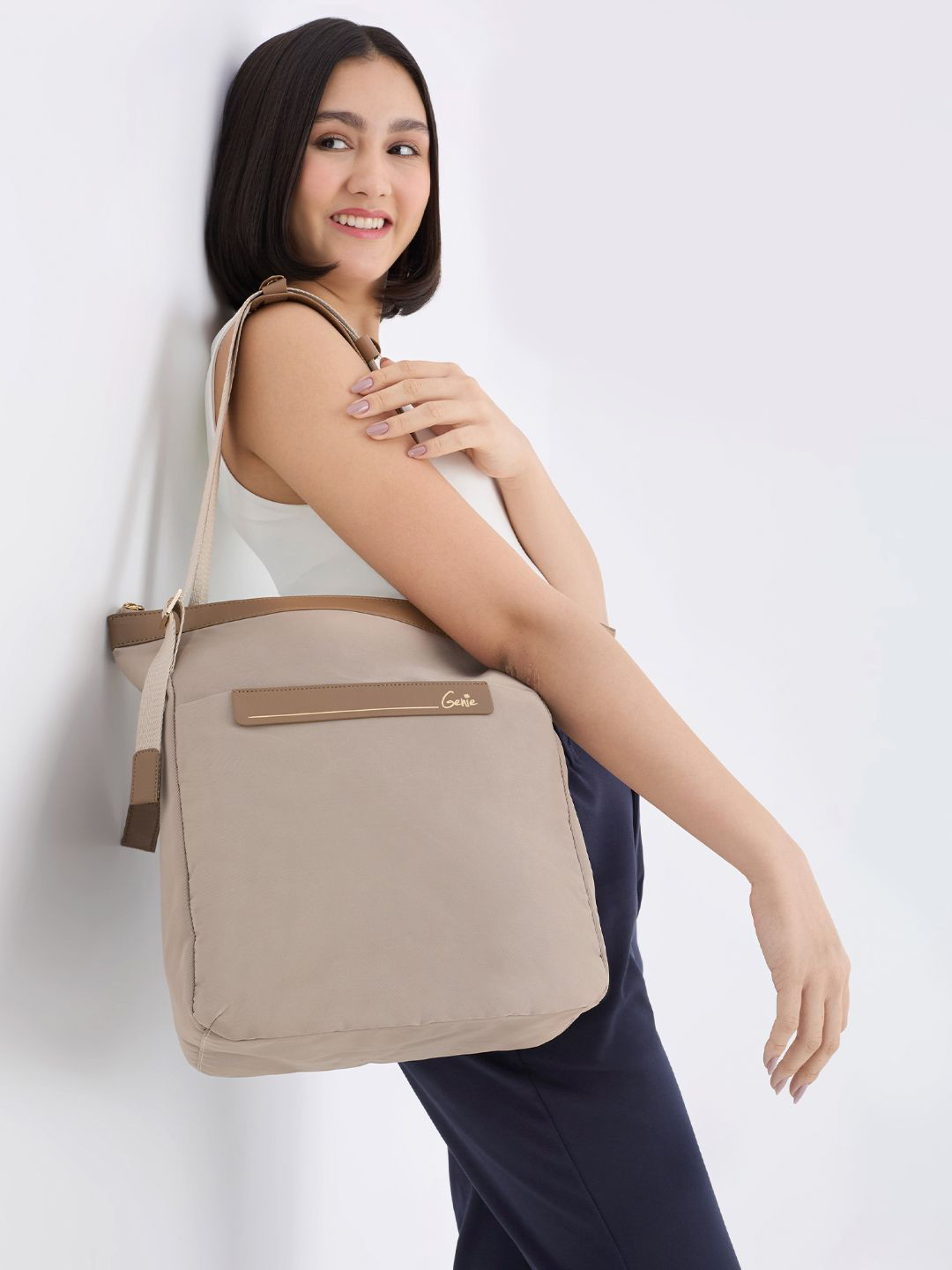 Genie Amber Women 14 Inch Laptop Shoulder Tote Bag