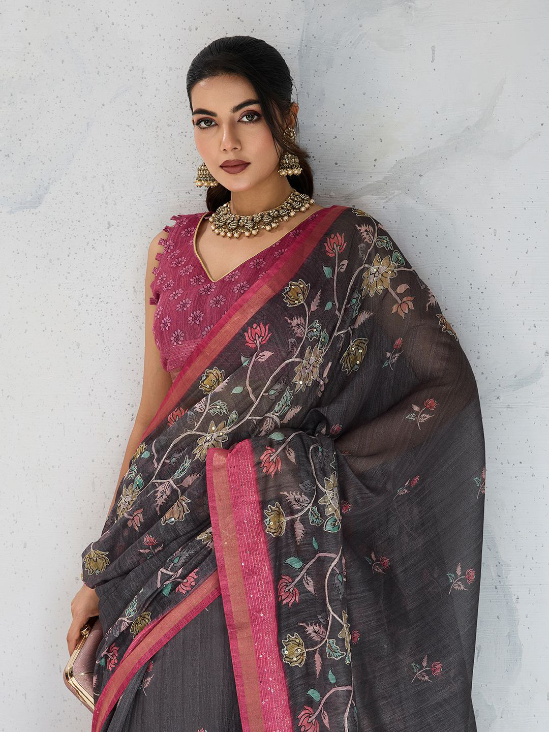 Rekha Maniyar Floral Printed Aari Work Embellishment Pure Cotton Saree