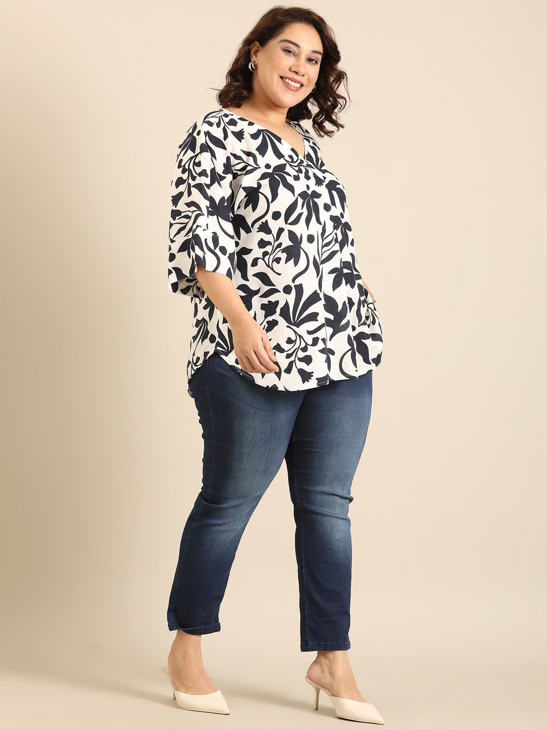 The Pink Moon Women Plus Size White Navy Floral Printed V- Neck Drop Shoulder Top