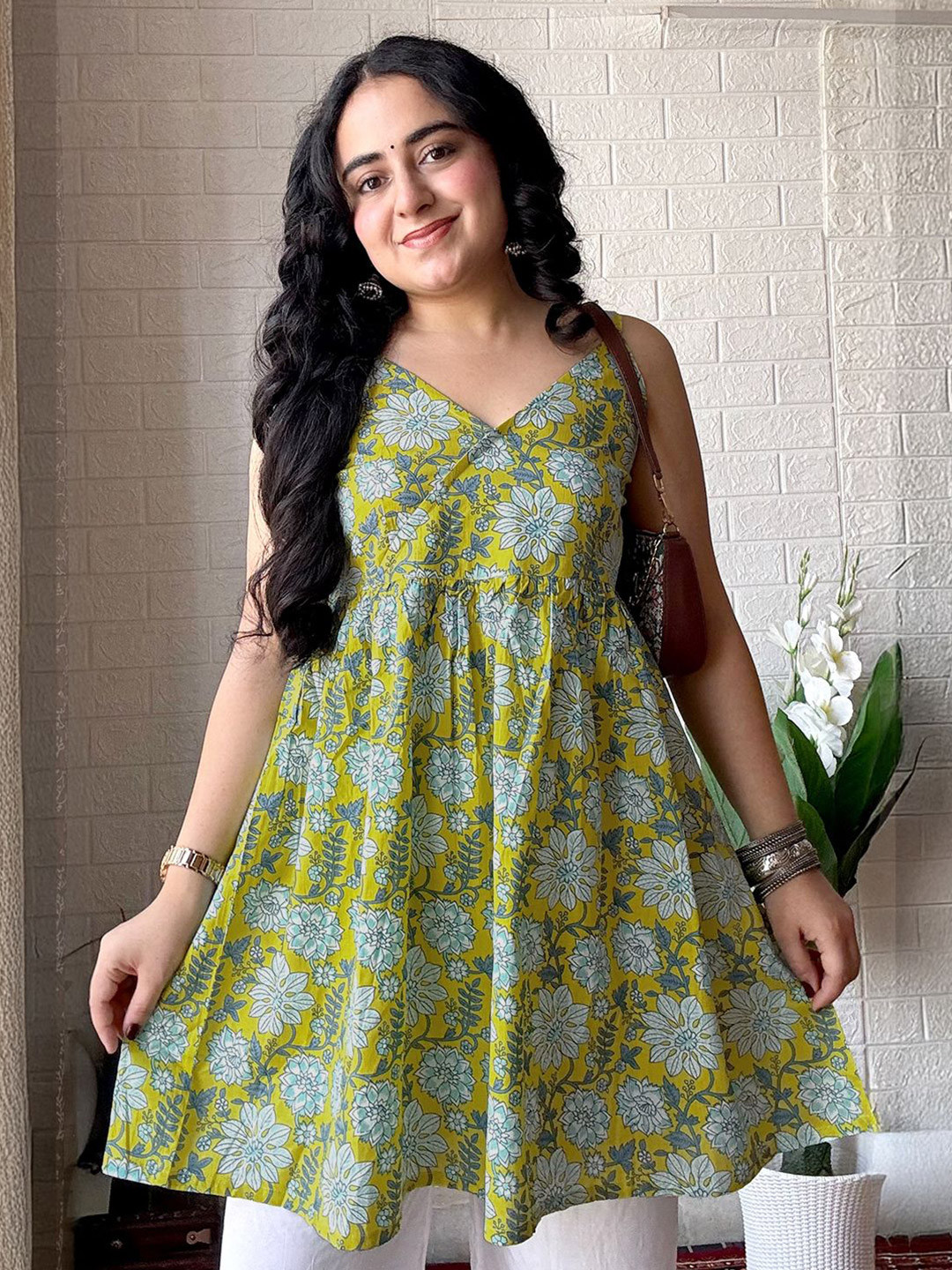 Janasya Women's Lime Pure Cotton Floral Printed A-line Tunic