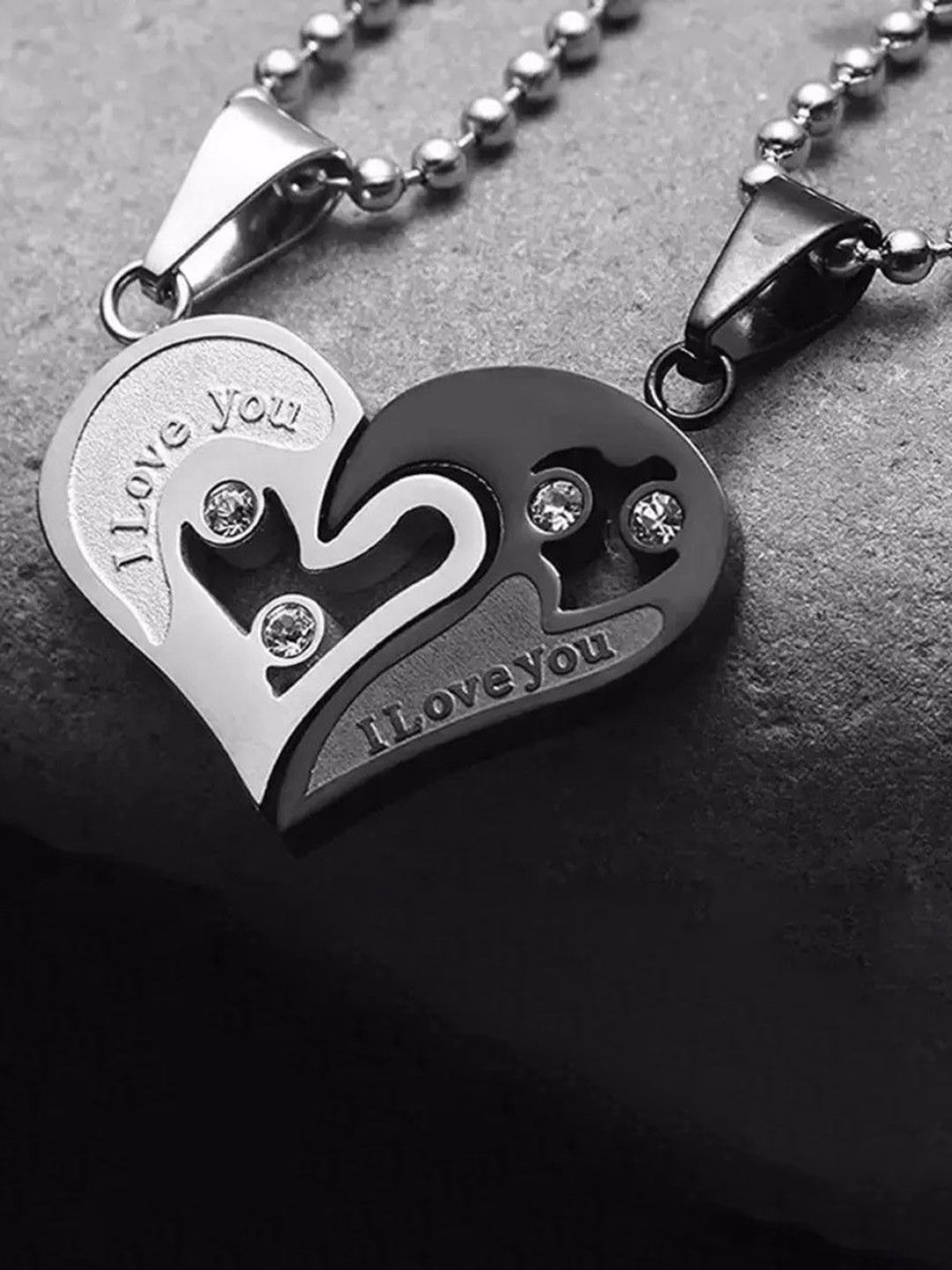 RV Jewels Unisex Set Of 2 Artificial Stones Studded Heart Shaped Pendants