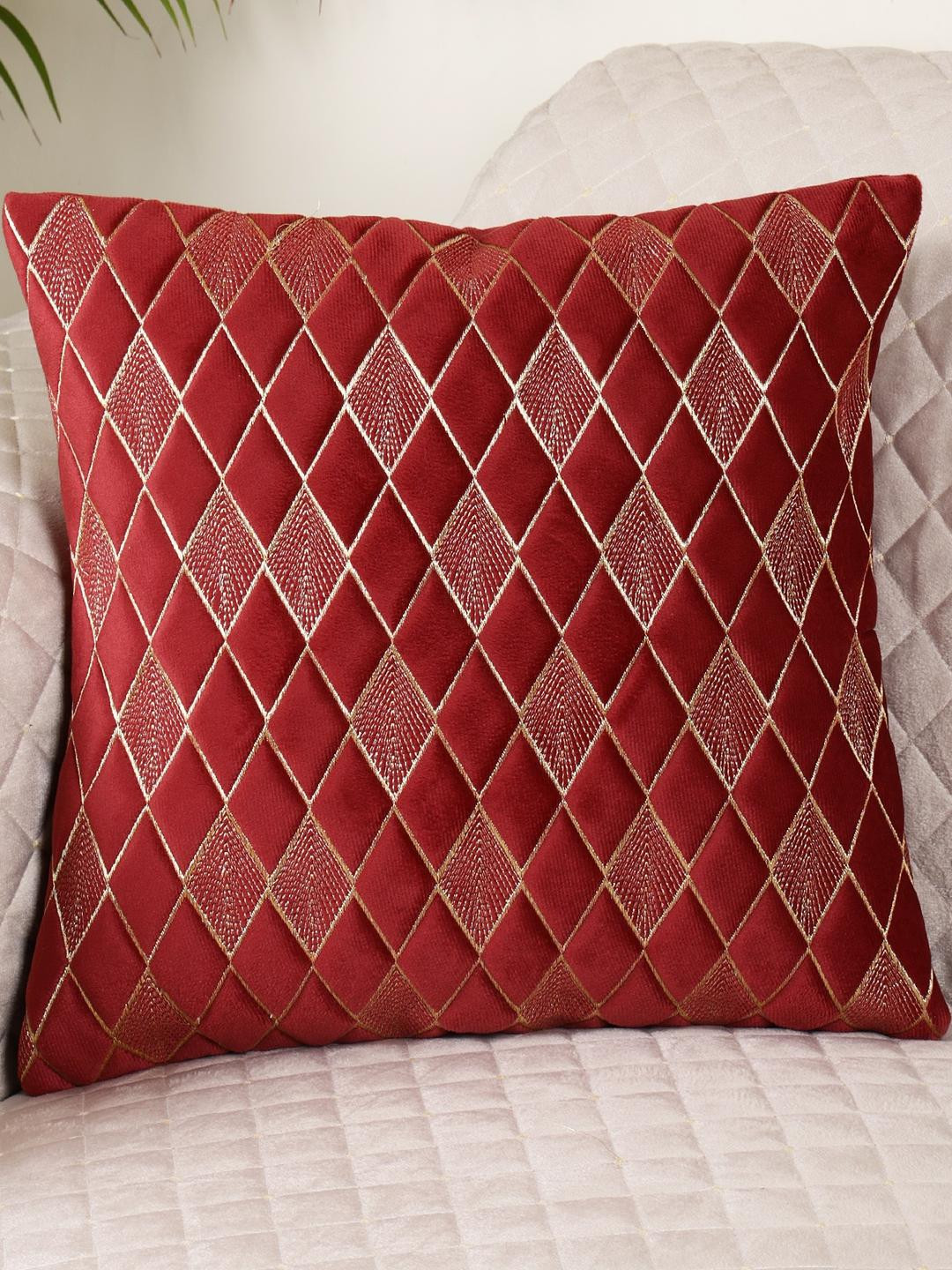 Maroon Color Diamond Shaped Embroidered Design, 1 Piece Velvet Cushion Cover