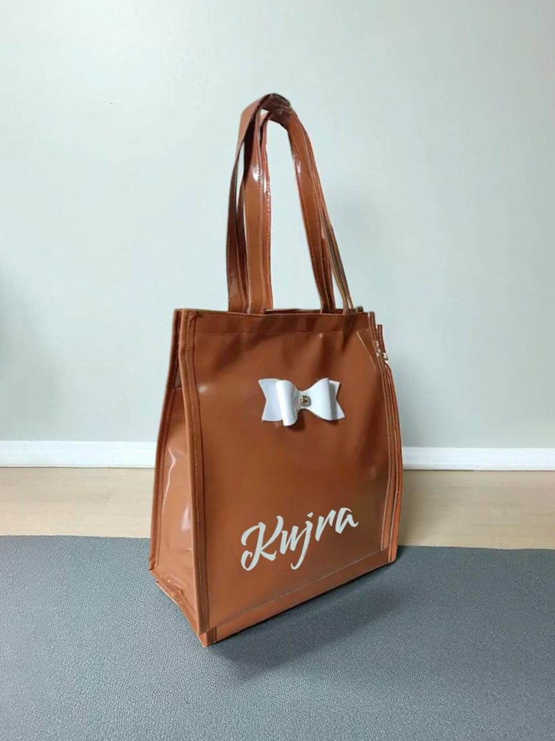 KUJRA Women Solid Structured Bow Detail Tote Bag