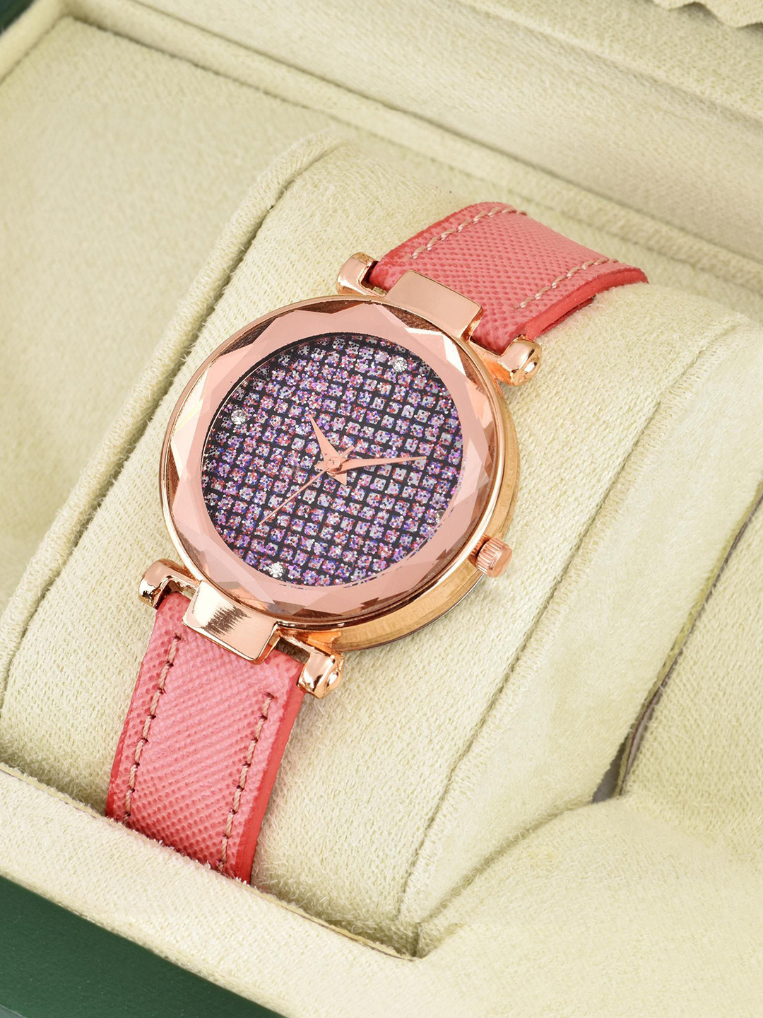 Gopal Shopcart Women Embellished Watch Gift Set Daimouns_Lether Copper Heart