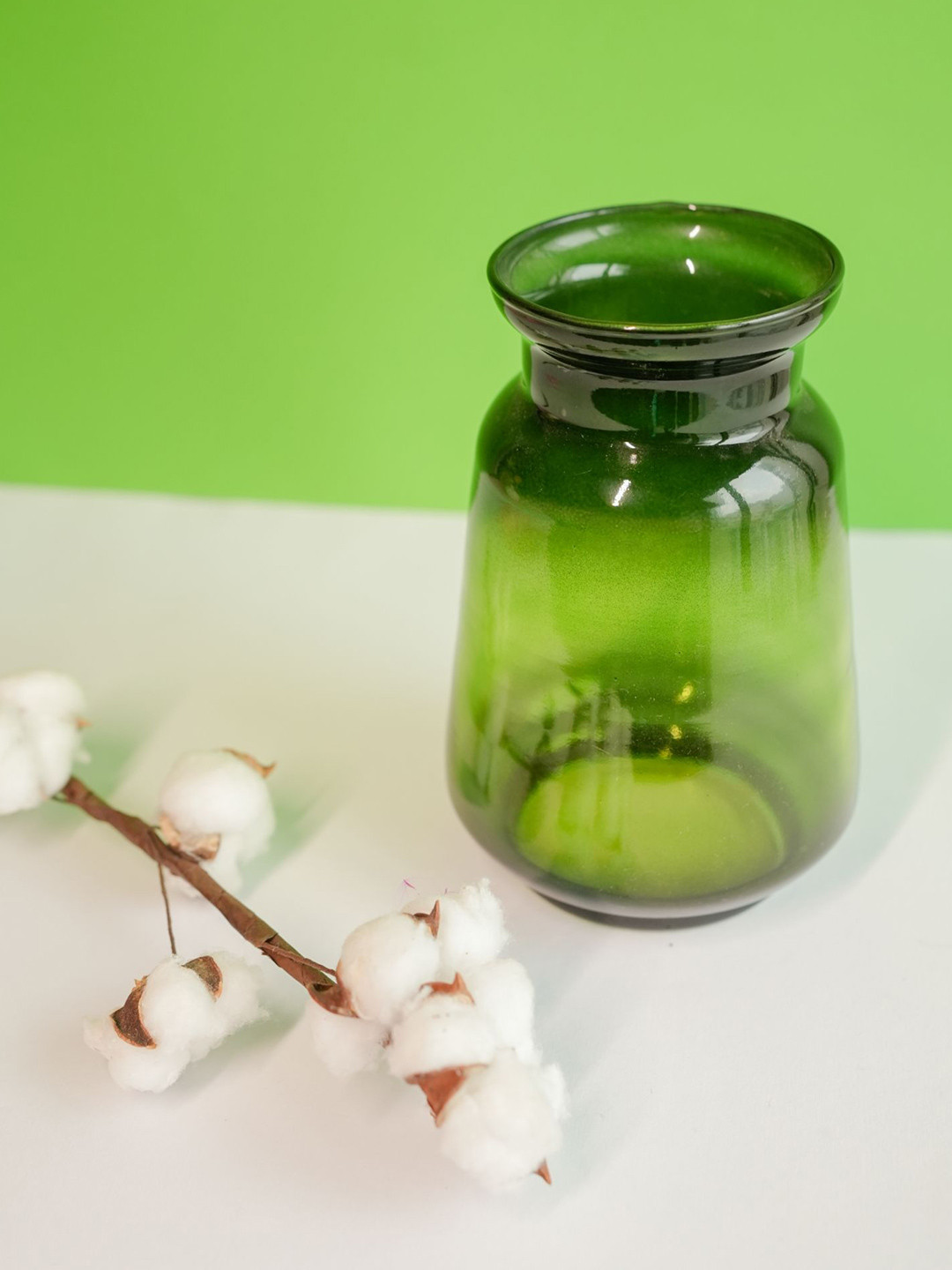 ArteCasa Emerald-Green Glossy Glass Vase With Cotton Vase