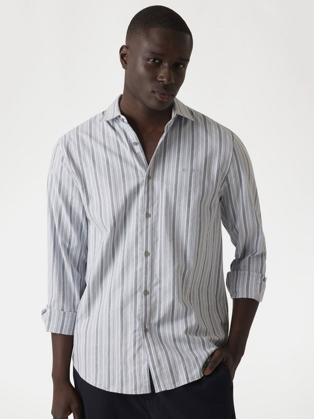 GUESS Men Vertical Striped Spread Collar Casual Shirt