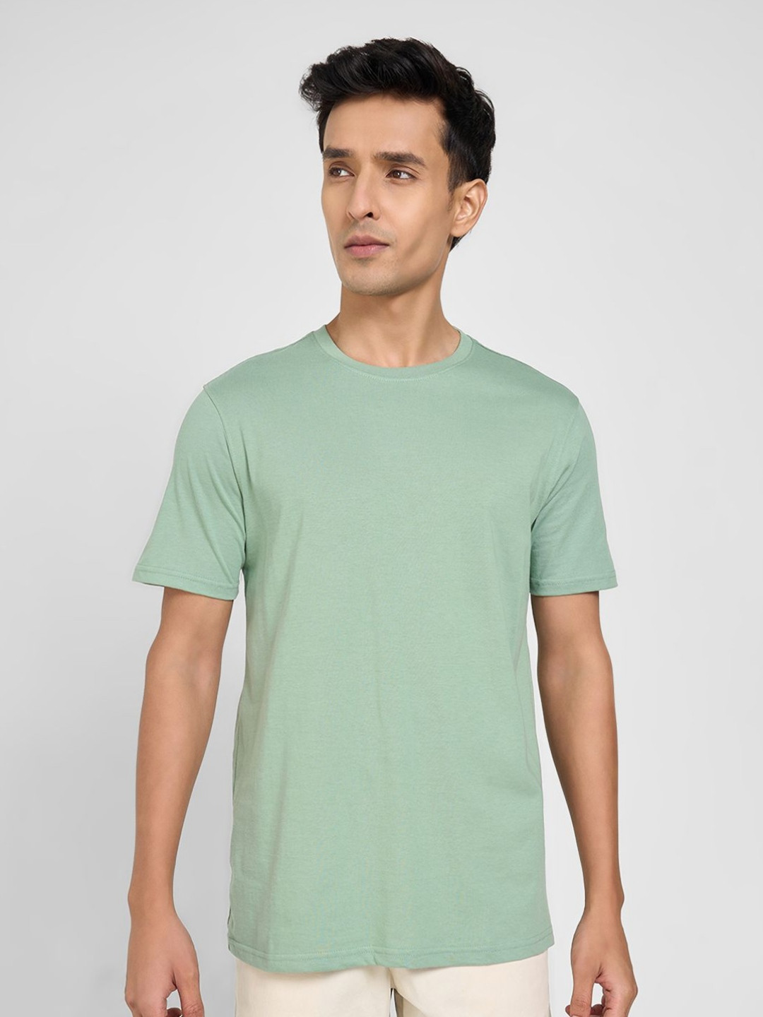Peregrine by Pantaloons Men Solid Round Neck Pure Cotton T-shirt