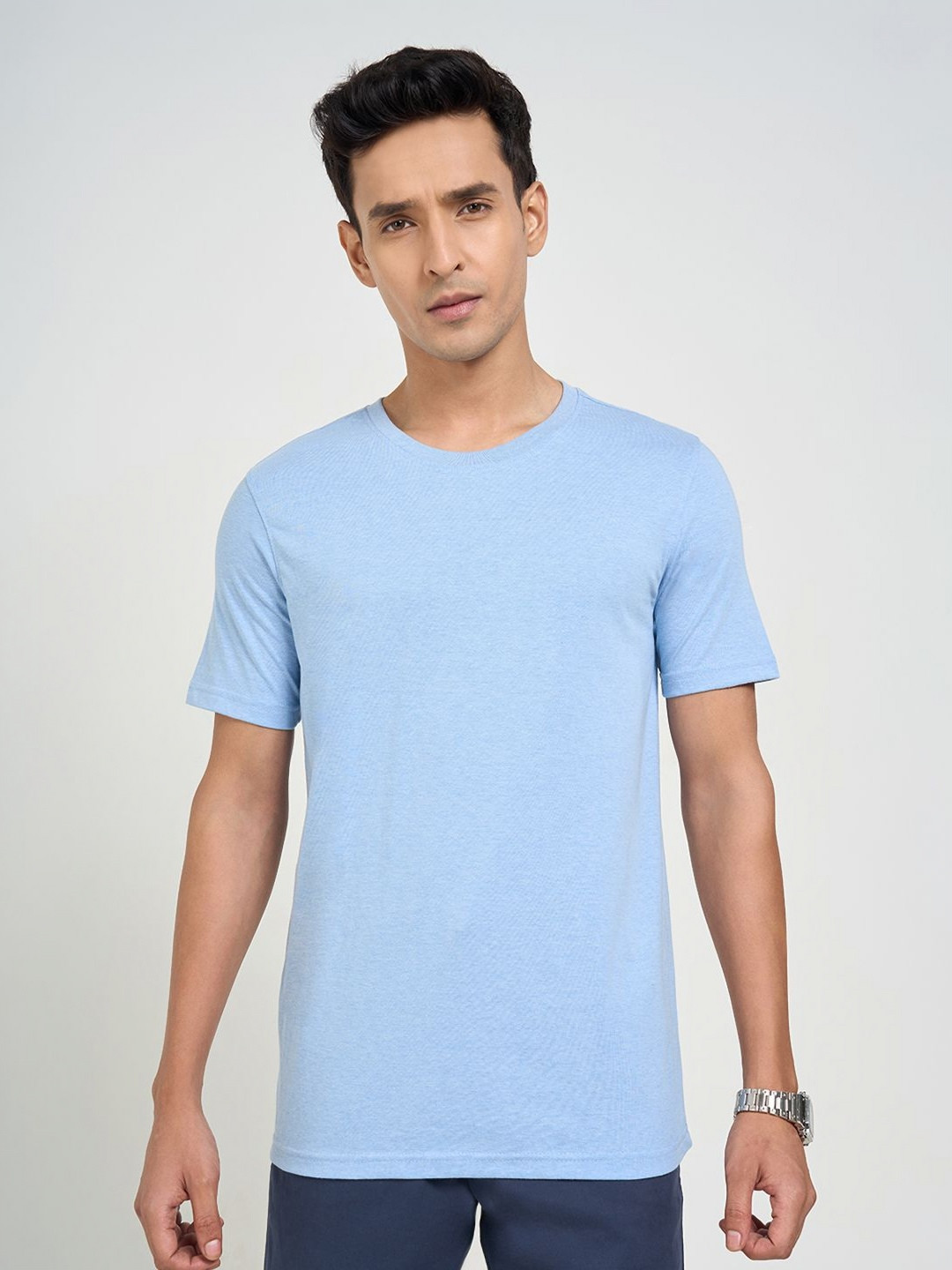 Peregrine by Pantaloons Men Solid Round Neck T-shirt