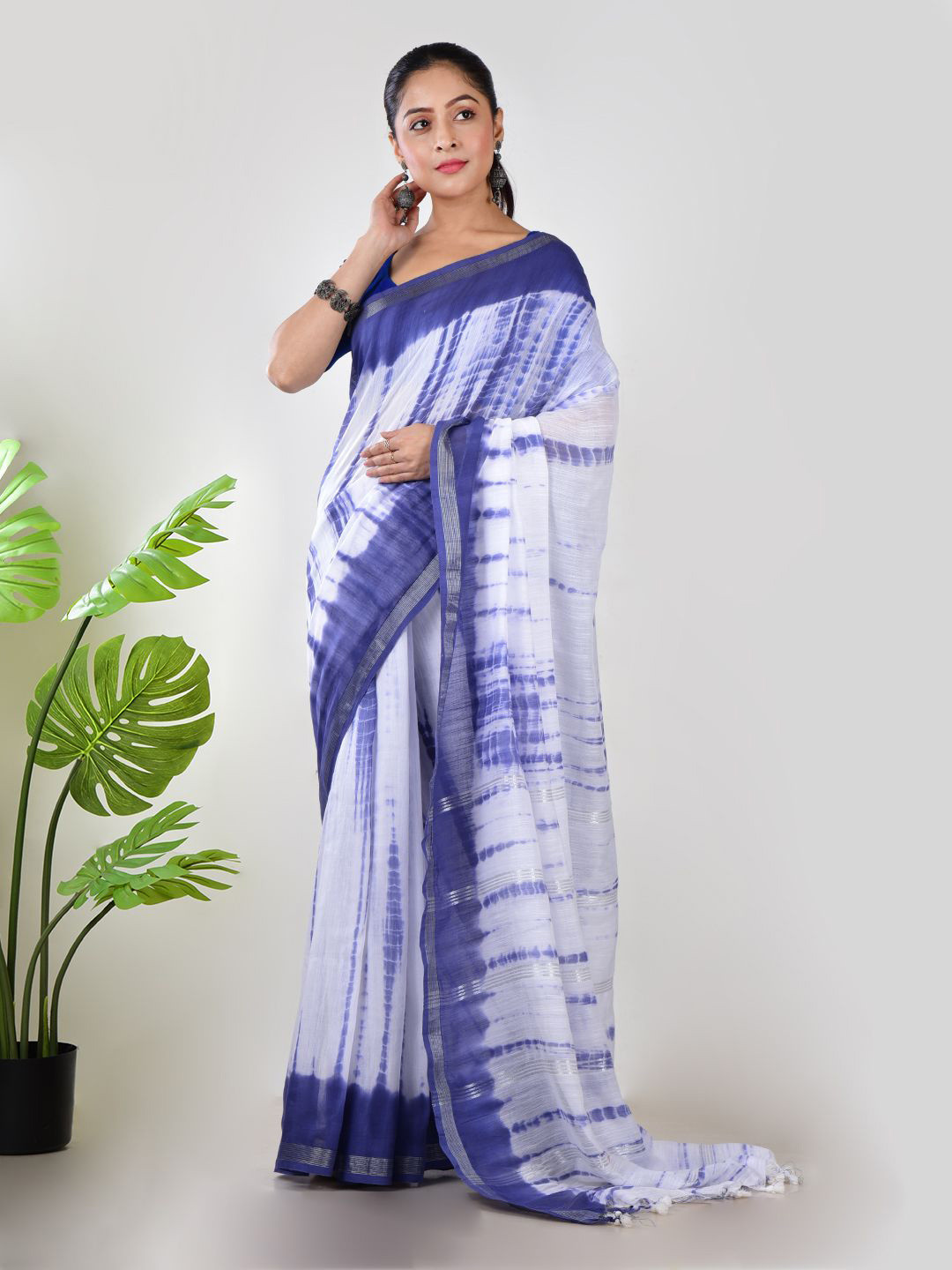 AAKAR Tie and Dye Dyed Zari Pure Cotton Saree