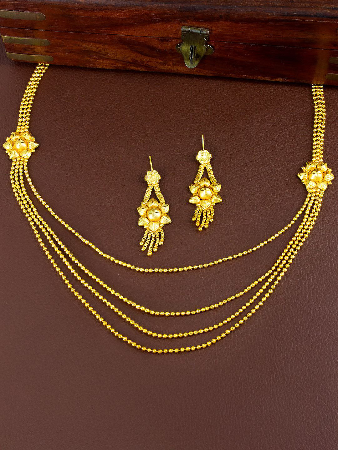 PRIVIU Gold-Plated Four Layered String Jewellery Set