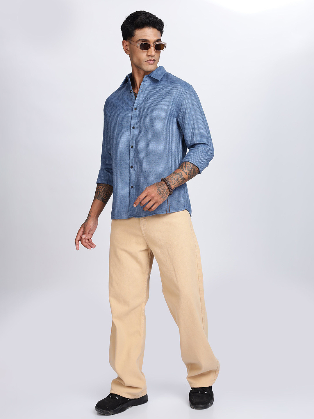 Eszett Textured Fabric Spread Collar Pure Cotton Long Sleeves Shirt