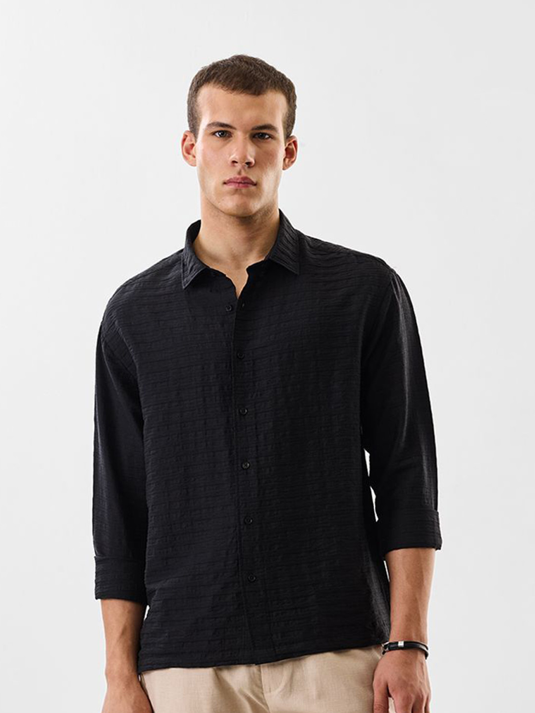 Snitch Textured Spread Collar Casual Shirt
