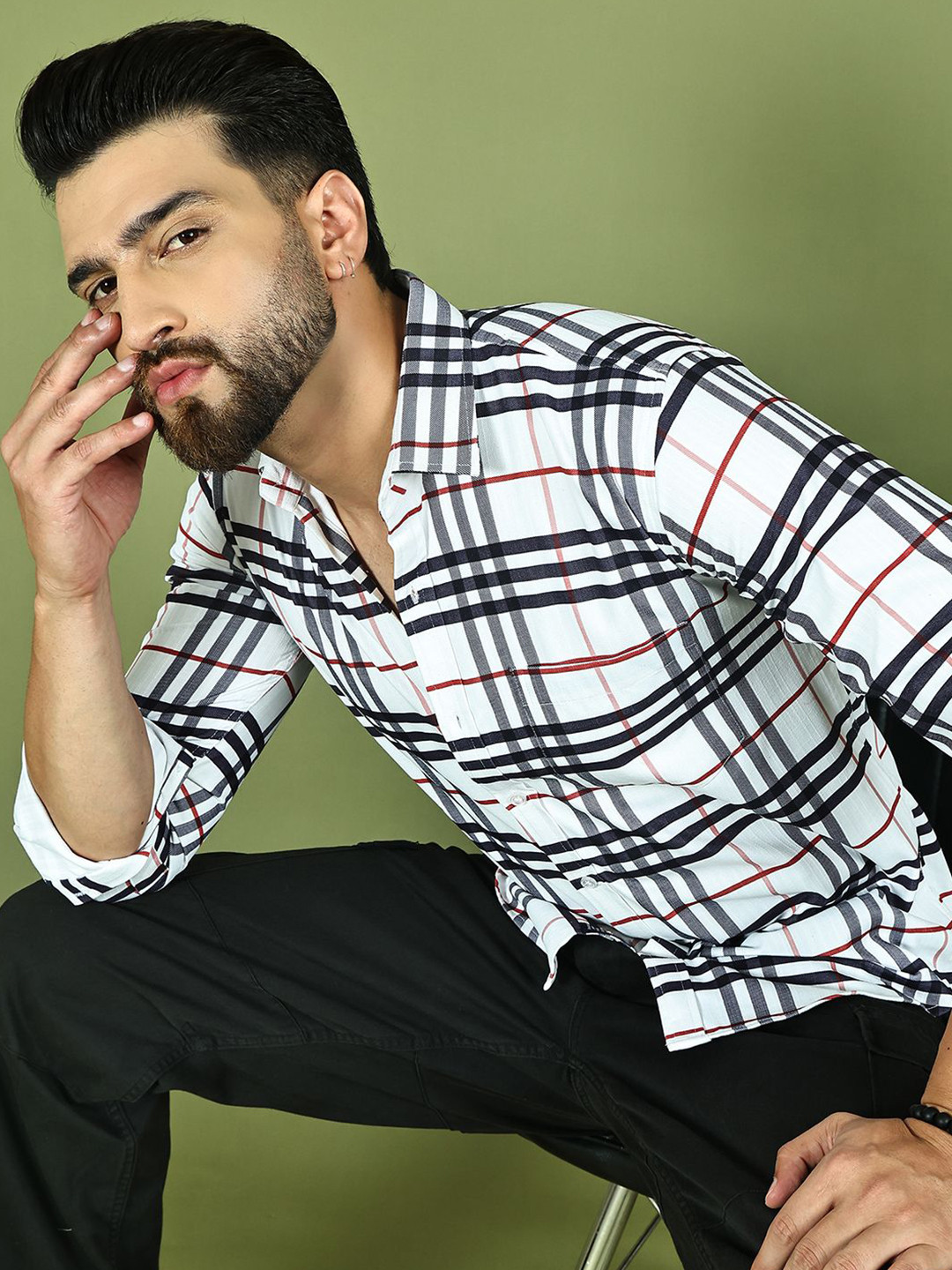 Roadster Classic Checked Spread Collar Classic Pure Cotton Shirt