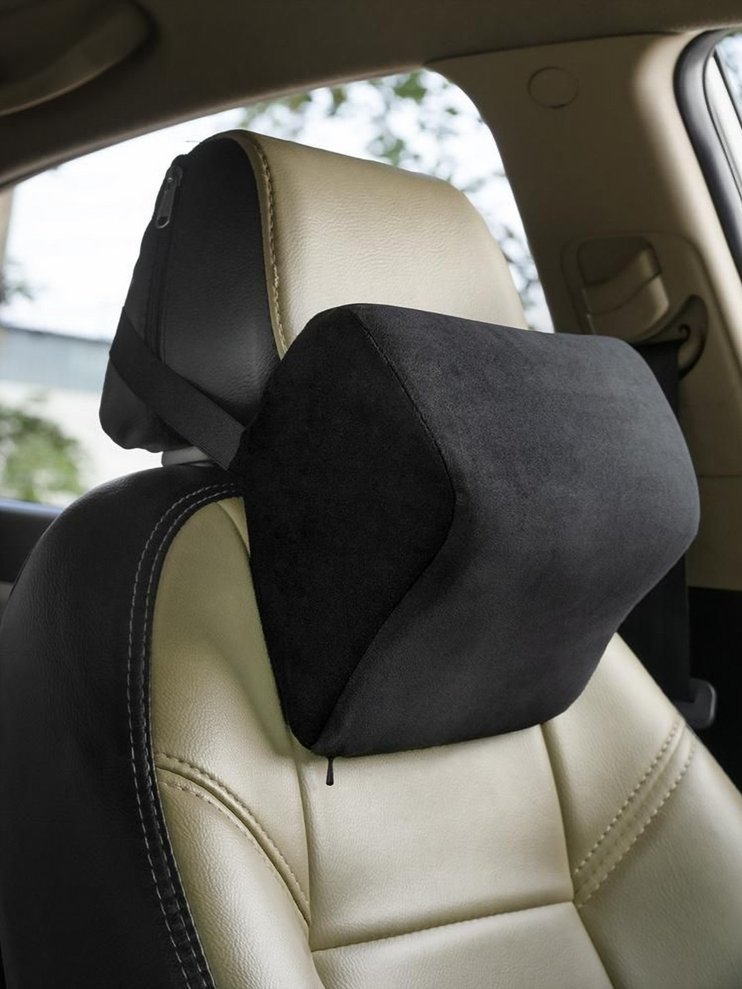 wakefit Black Memory Foam Filled Travel Pillow