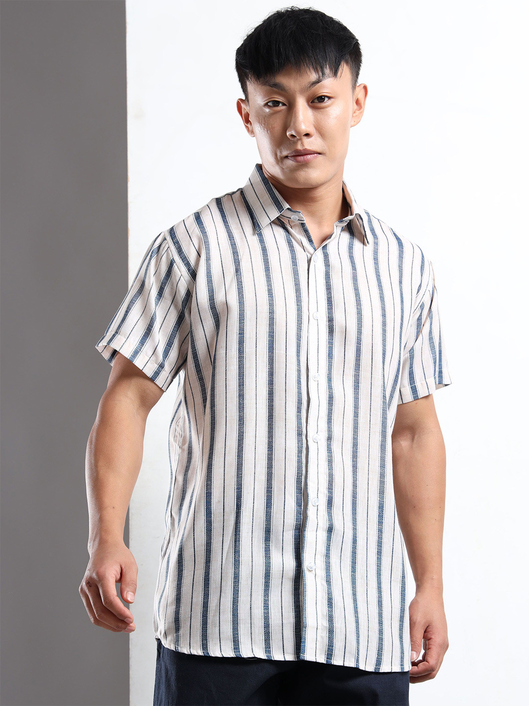 THE BEETEL HOUSE Vertical Stripes Striped Casual Shirt