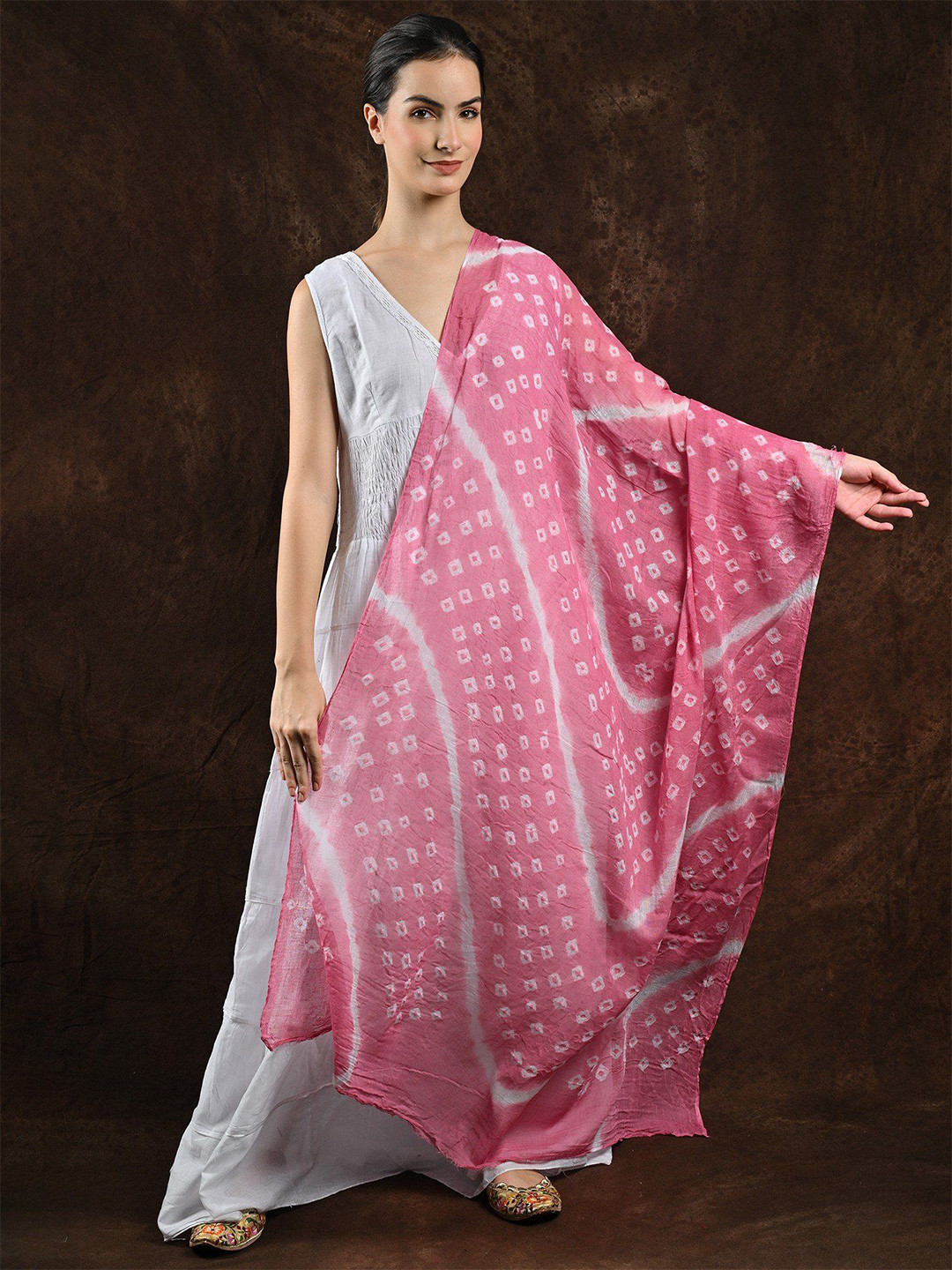 Exotic India Bandhani Leheria Tie-Dye Printed Pure Cotton Dupatta From Gujarat