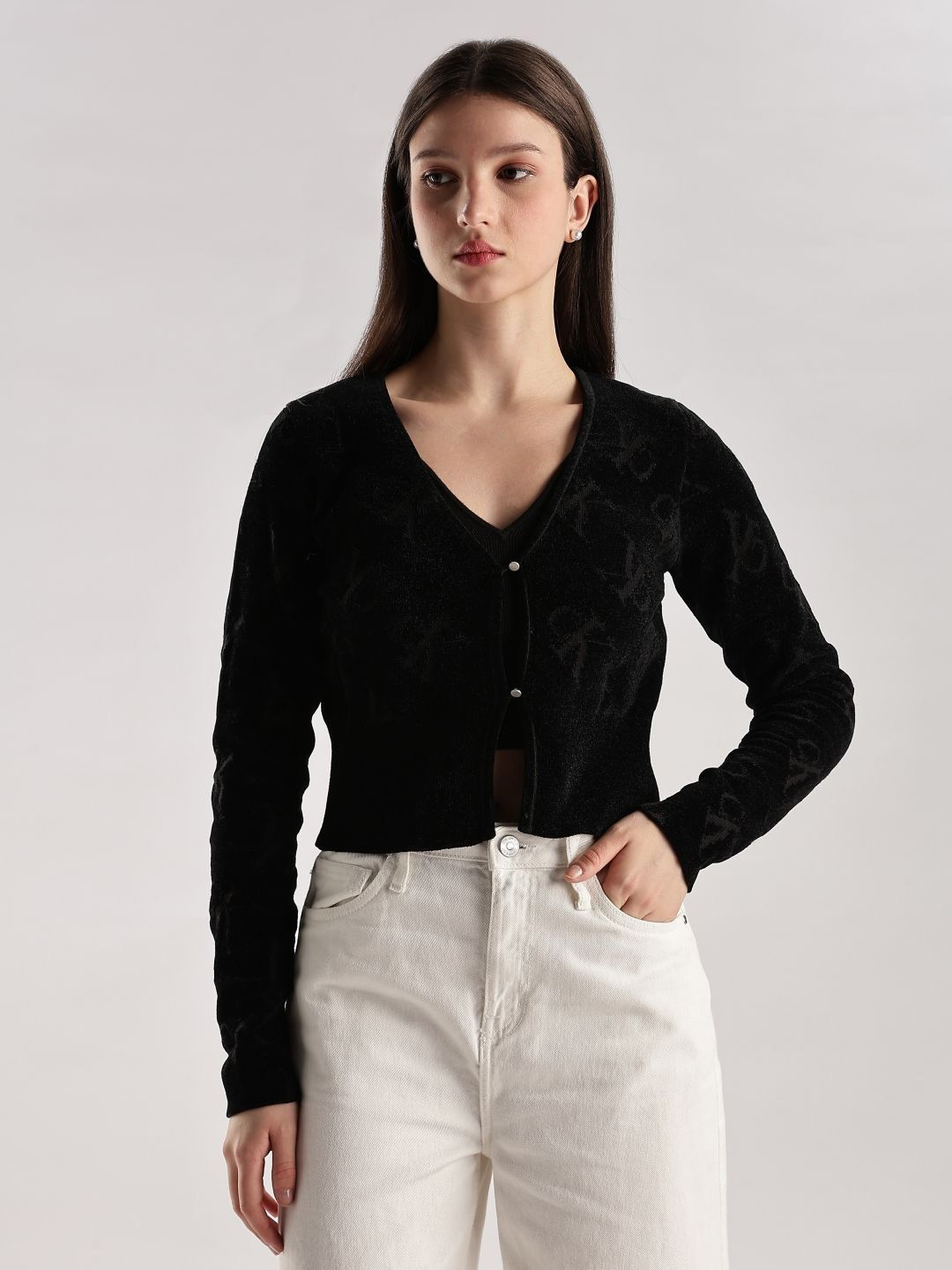 Calvin Klein Jeans Women Alphanumeric Printed V-Neck Sweaters