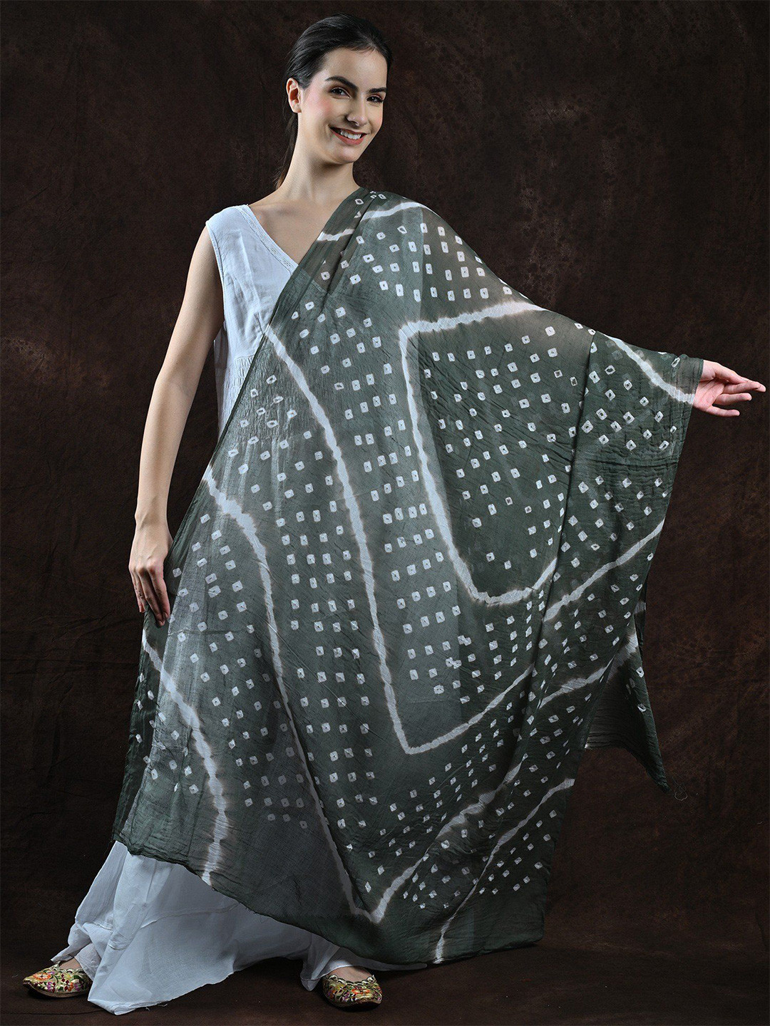 Exotic India Bandhani Leheria Tie-Dye Printed Pure Cotton Dupatta From Gujarat