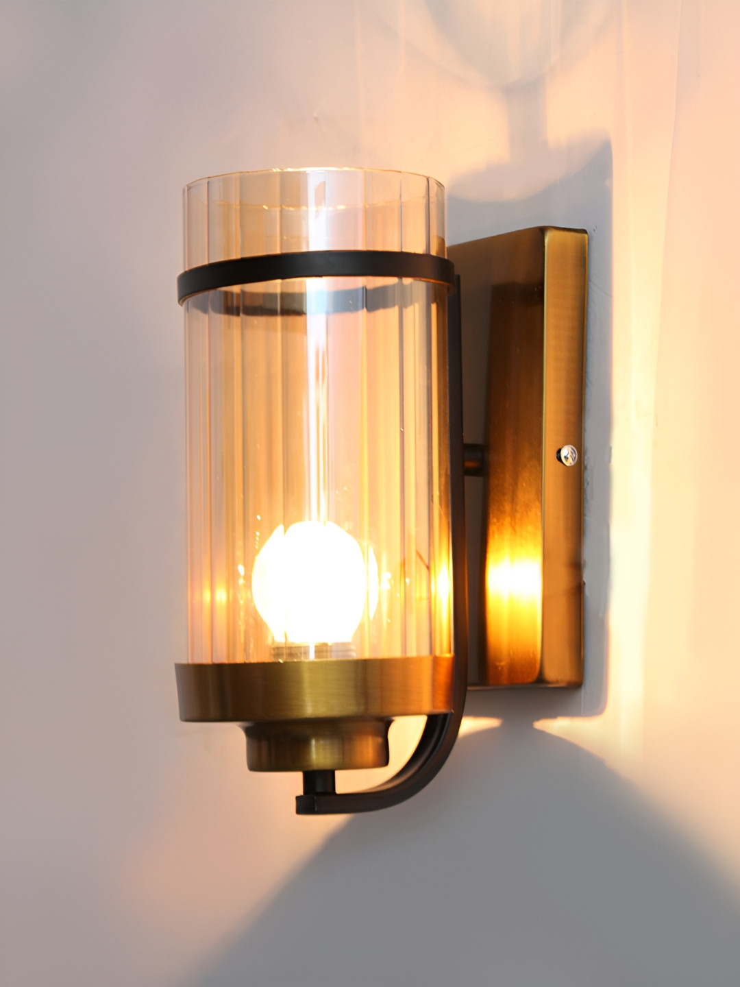 SHREE KALA HOME DECOR Brown & Bronze-Toned Metal Traditional Cylinder Shaped Wall Lamp