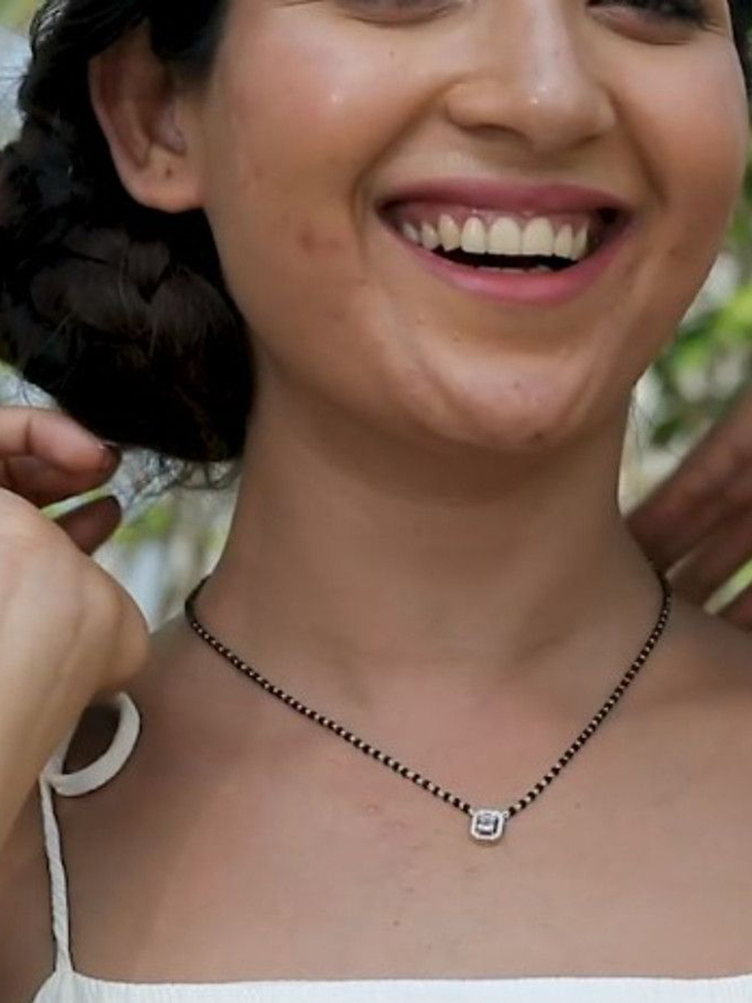 Bhumi Gold Plated rtificial Stones and Beads Mangalsutra