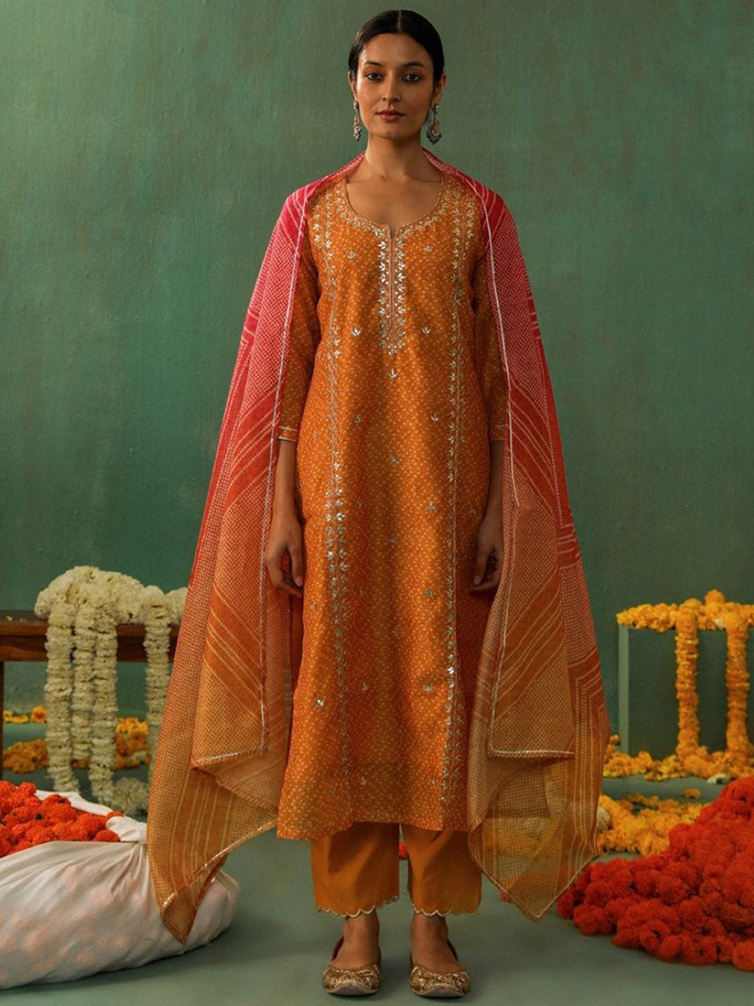 Heritage Women Ethnic Motifs Embroidered Regular Kurta with Trousers & With Dupatta