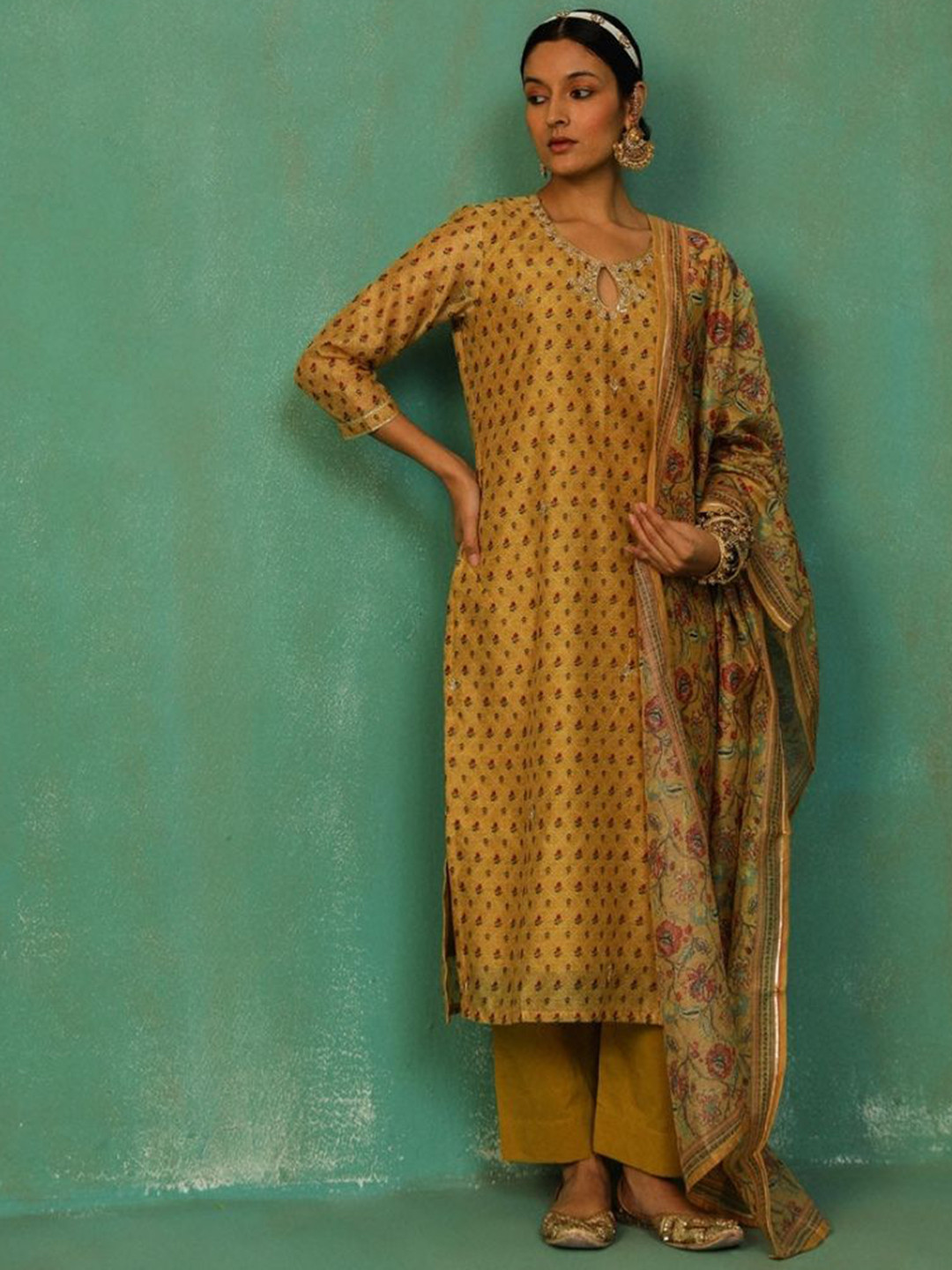 Heritage Floral Printed Gotta Patti Pure Cotton Straight Kurta With Trousers & Dupatta