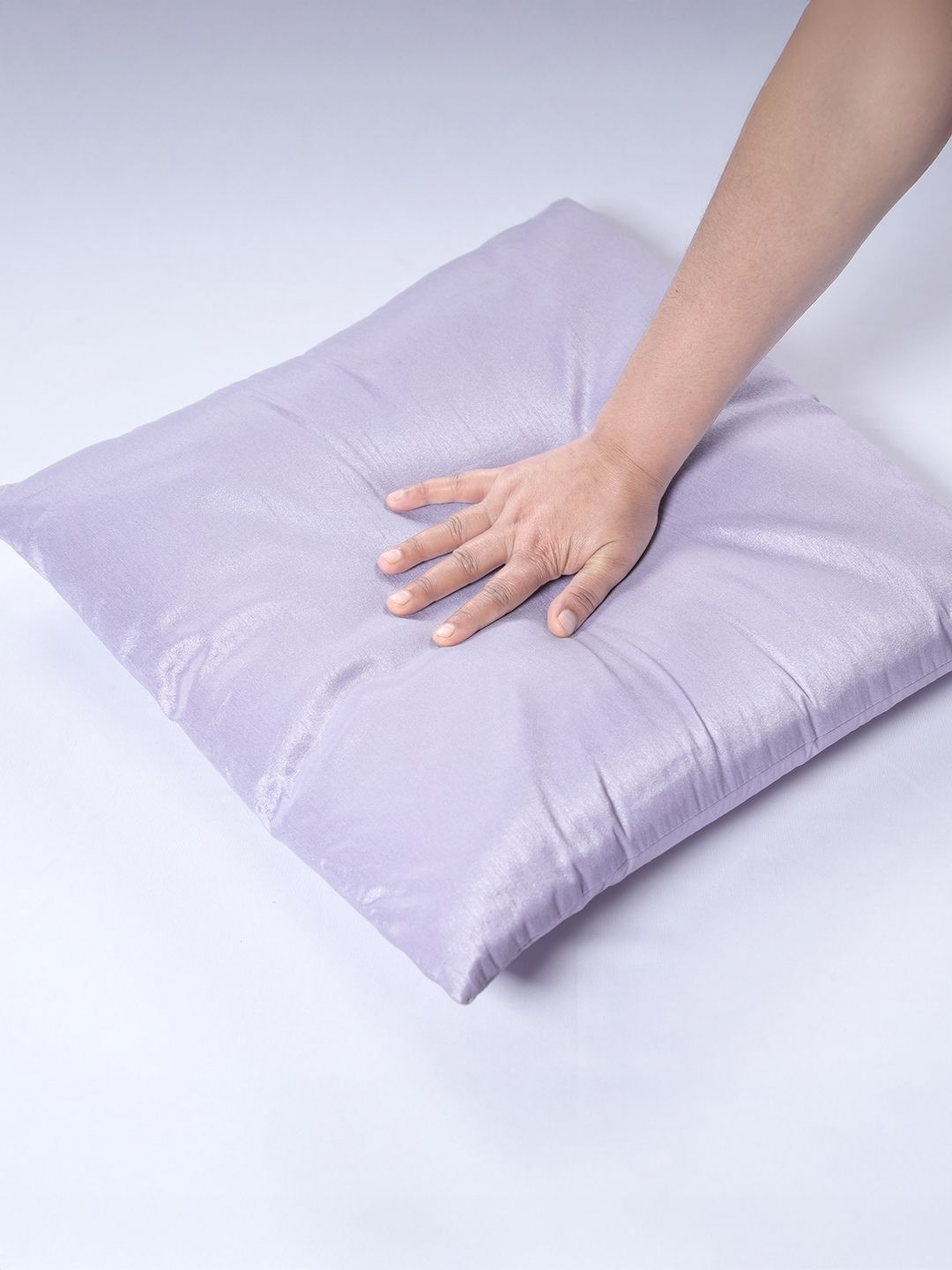 MYTRIDENT Lavender-Colored Square-Shaped Pre-Filled Cushion