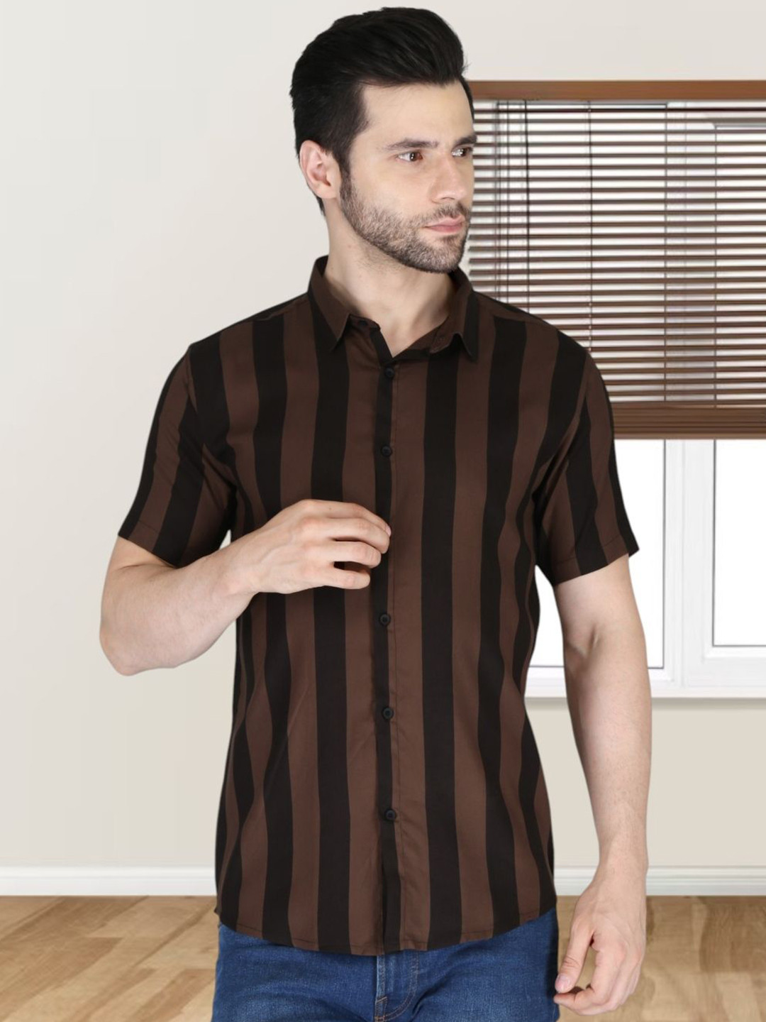 BASE 41 Standard Vertical Striped Spread Collar Shirt