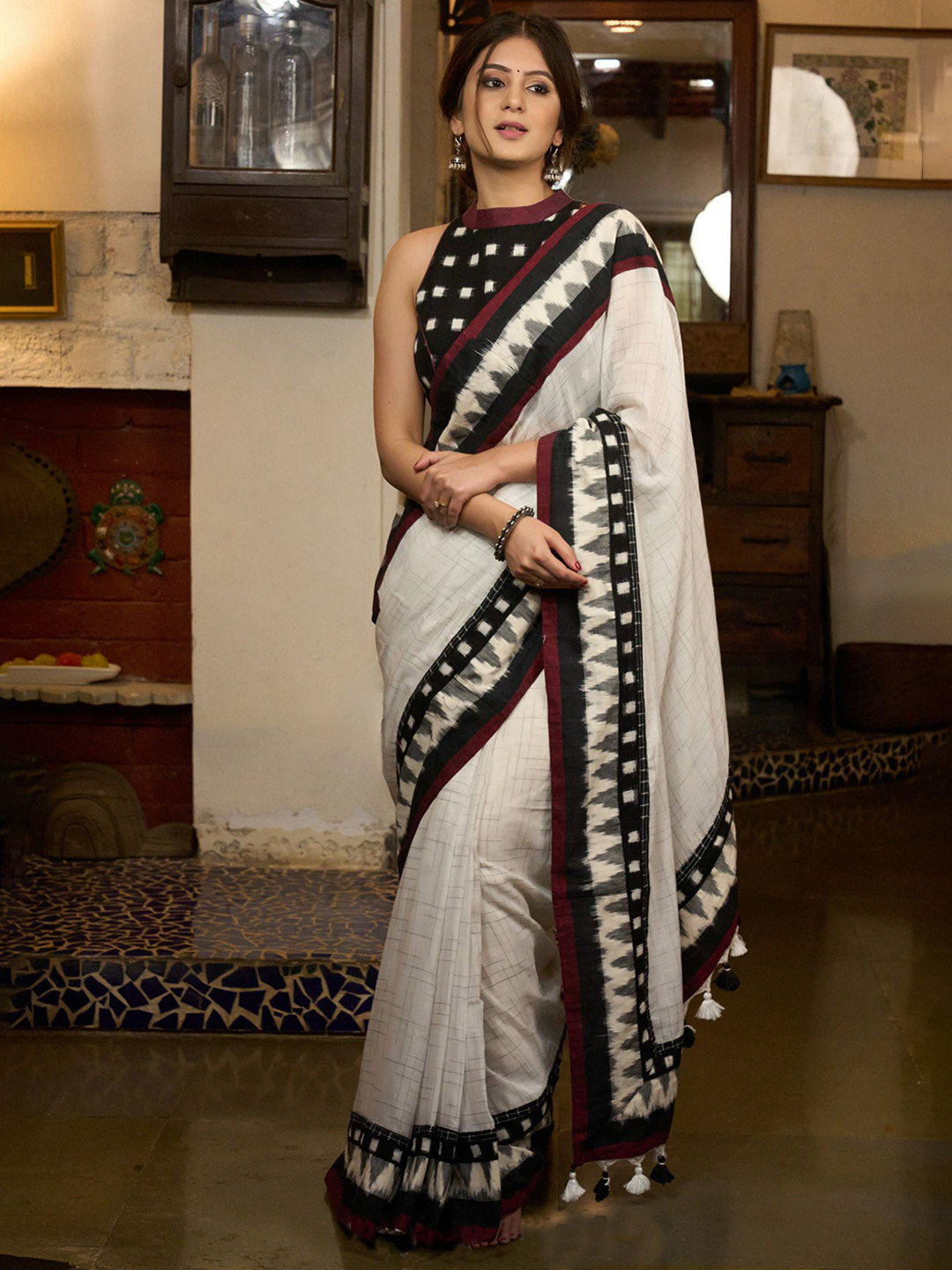SUJATRA Ikat Saree with Blouse Piece