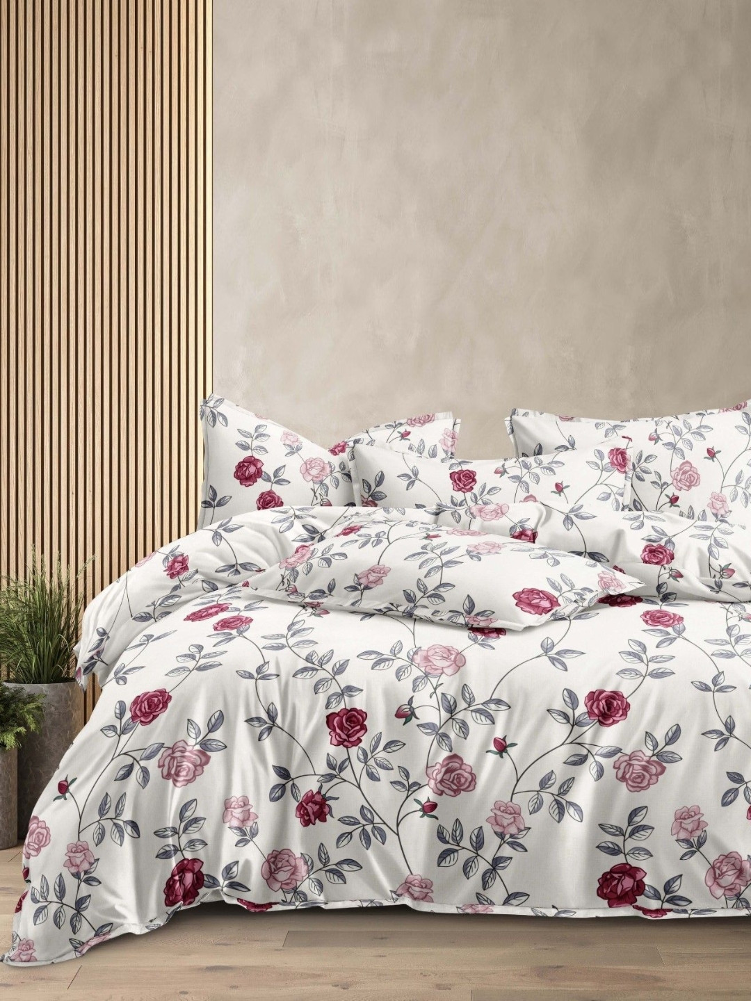 Aura White And Pink Floral Printed 144 TC King Bedsheet Set 2.10 m X 2.30 m