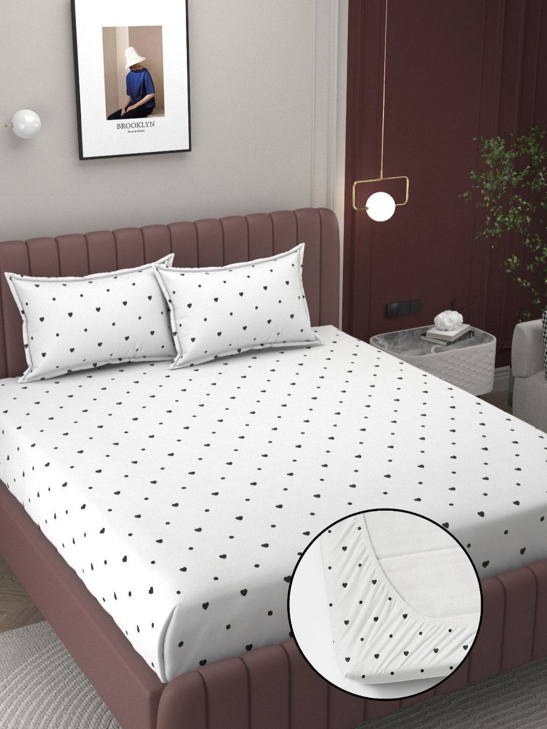 Bromwick Black & White Abstract Printed 250 TC Fitted King Bedsheet Set-1.99 m x 1.83 m