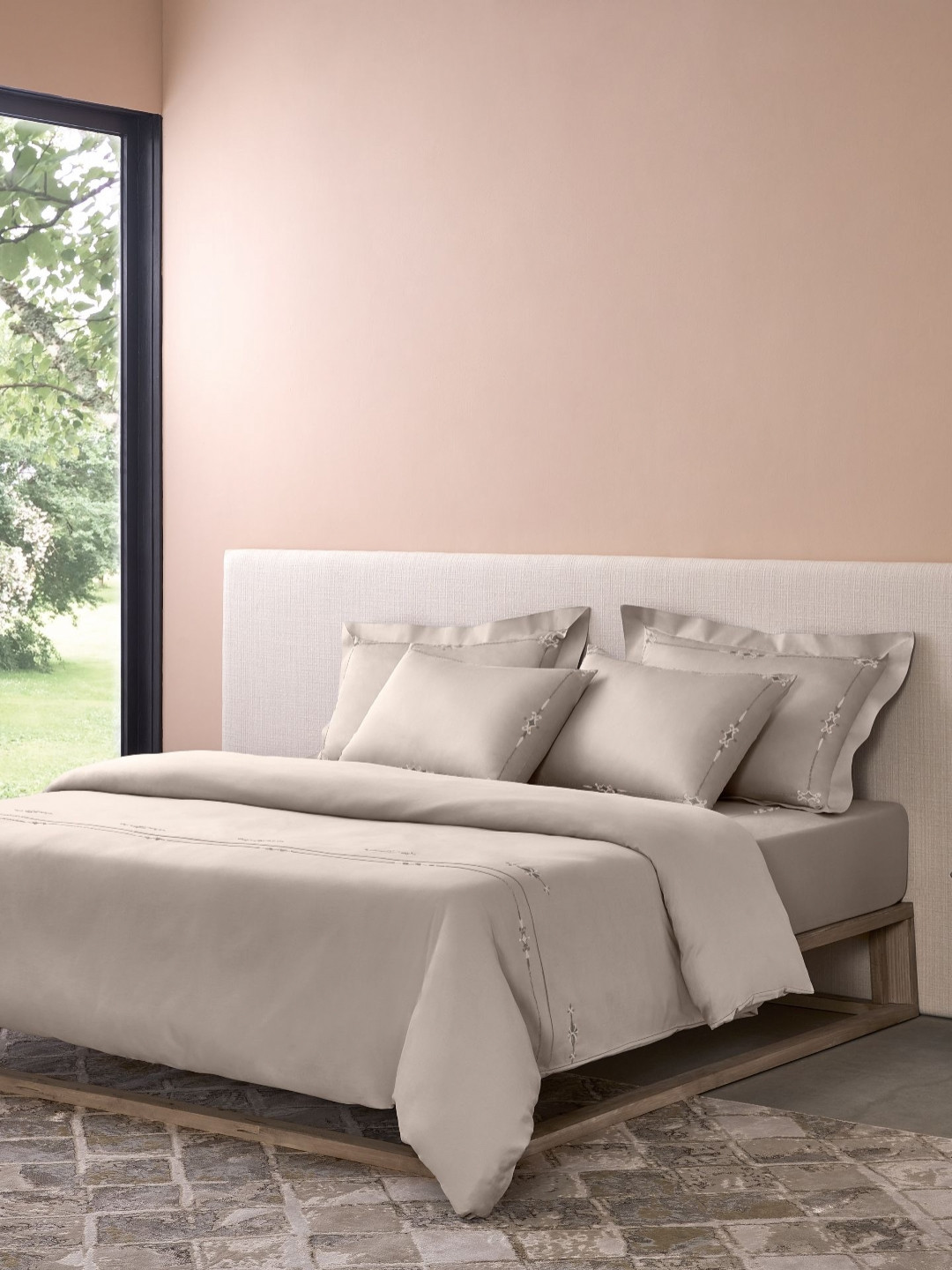 SANSAAR A DDECOR BRAND LIVE CONSCIOUSLY Beige & White 3 Piece Double Large Bedding Set