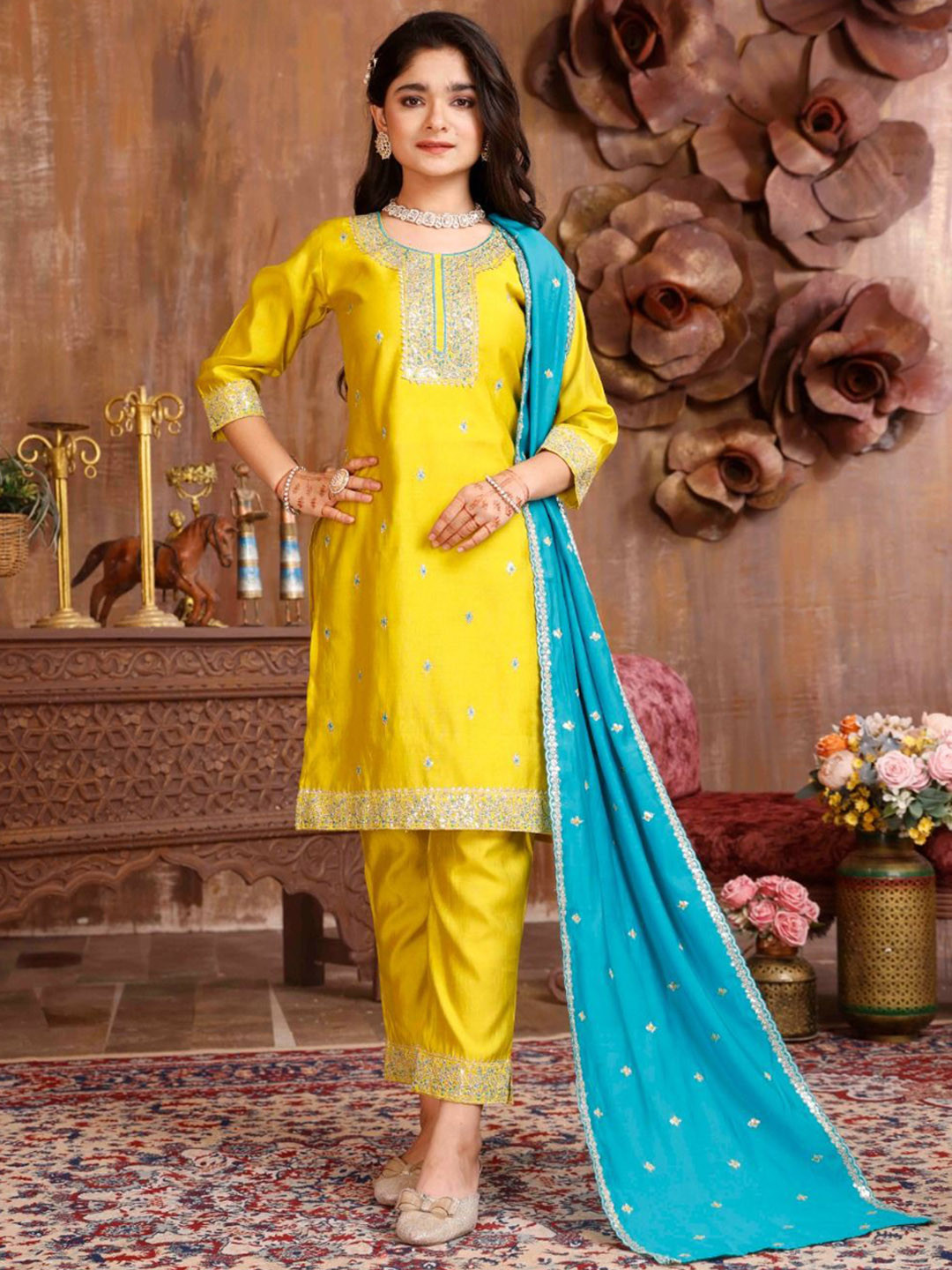 7Tiara Girls Ethnic Motifs Embroidered Sequinned Kurta with Trousers & With Dupatta