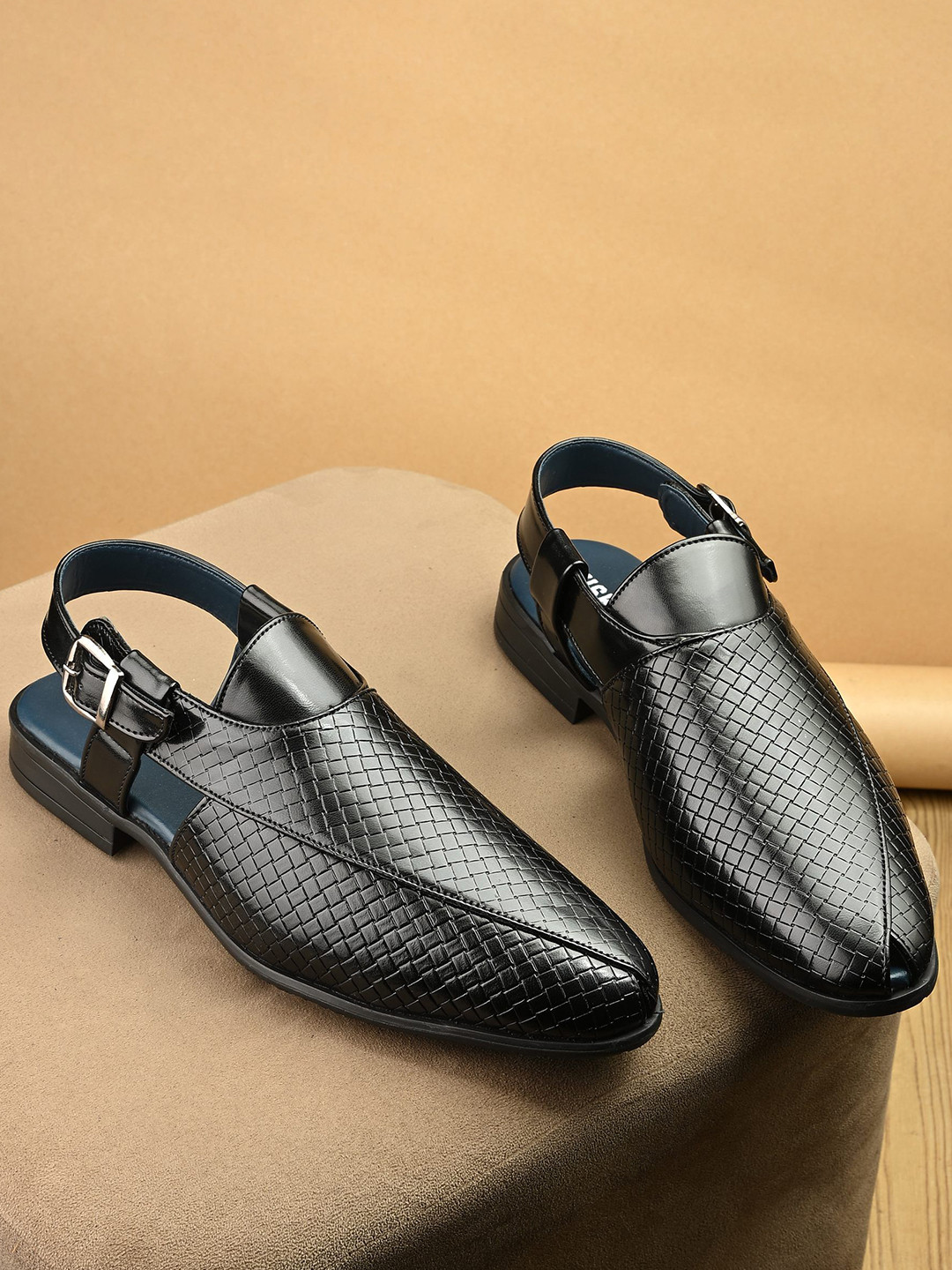 BUSKINS Men Peshawari Shoe-Style Sandals