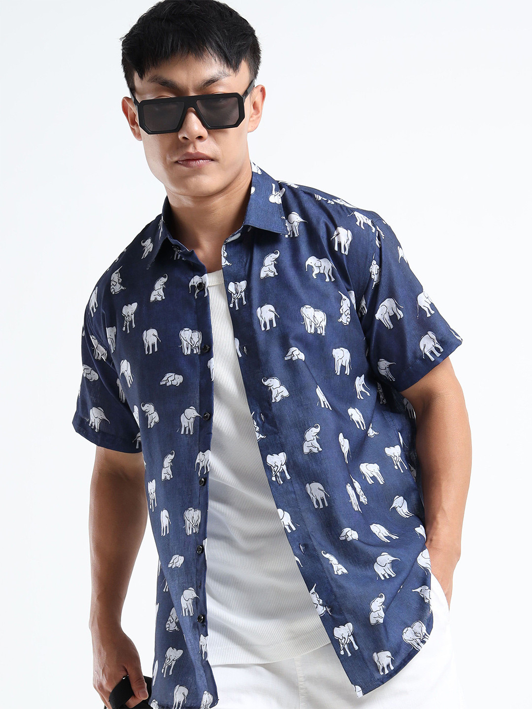 THE BEETEL HOUSE Men Conversational Printed Spread Collar Casual Shirt