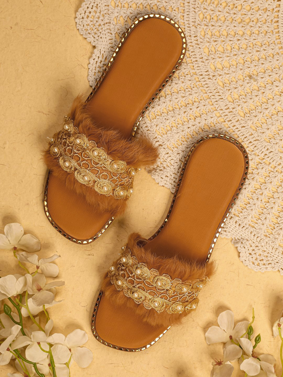 sole mates Women Embellished Open Toe Western Embellished Leather Open Toe Flats