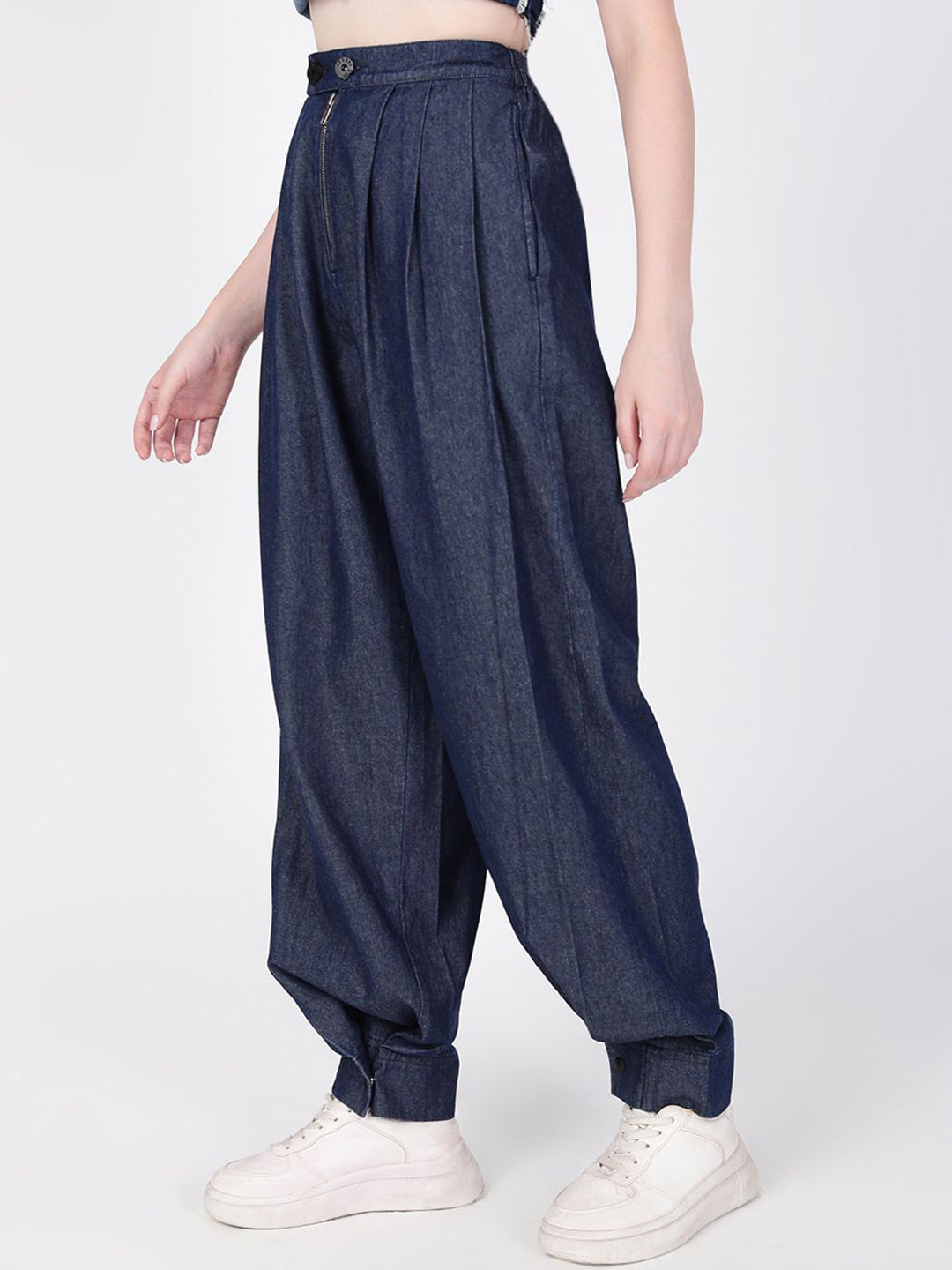 URA STREET Women Baggy Fit Pleated Lightweight Denim Trousers